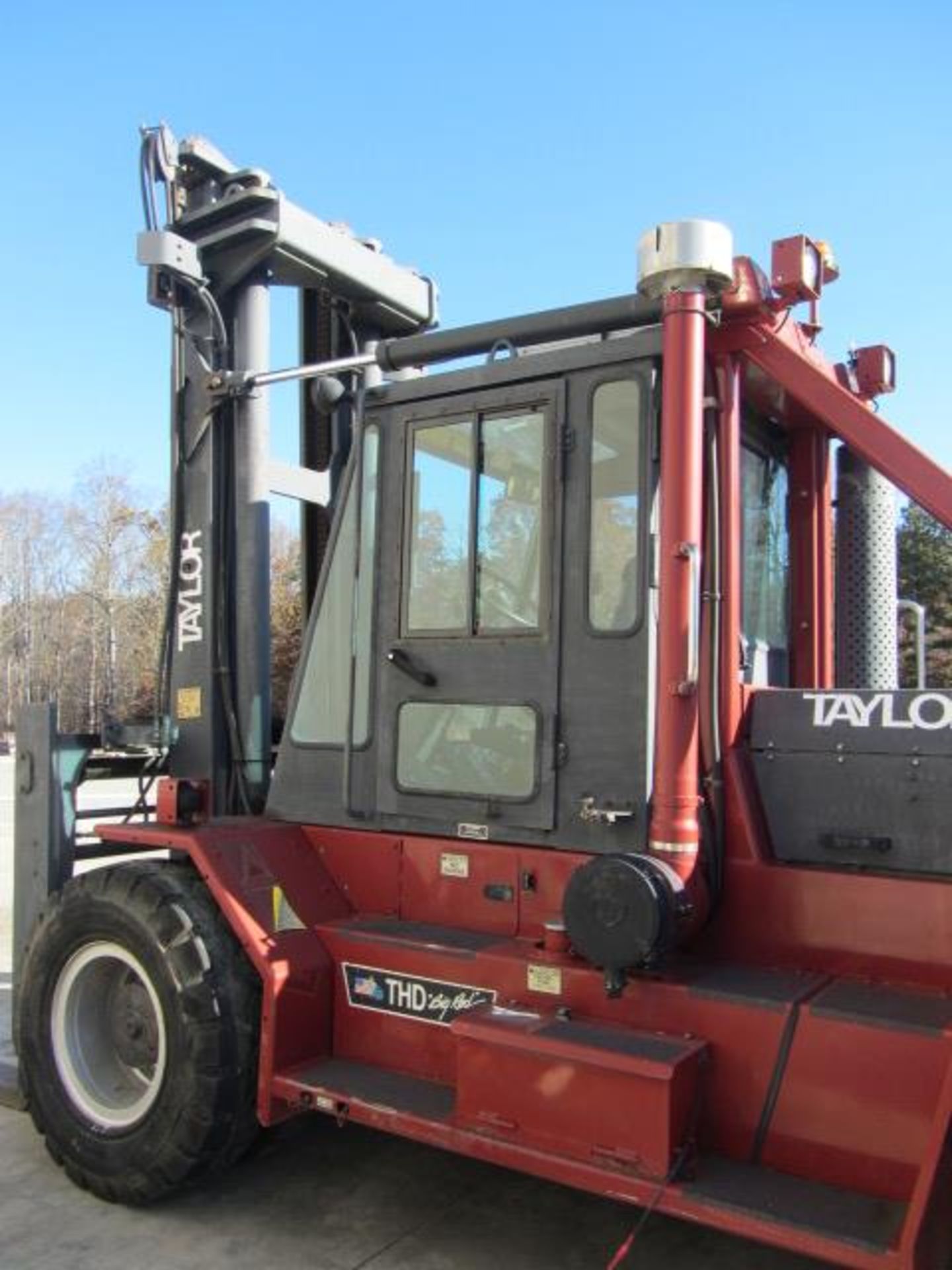 Taylor THD ''Big Red'' T-300M 30,000lb Forklift with Hydraulic Mast, Fork Shift, 96'' Forks, - Image 10 of 14