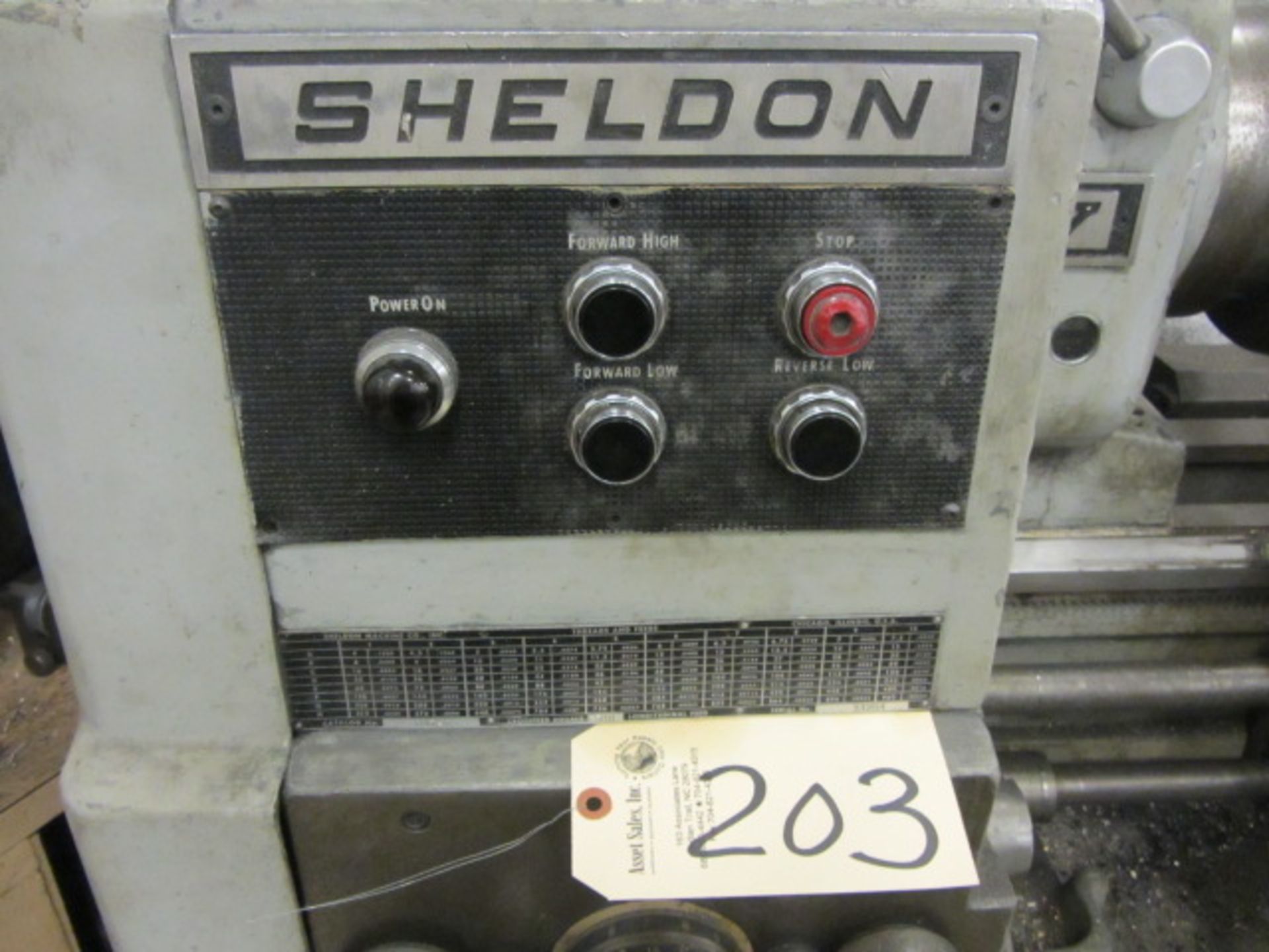 Sheldon 17'' Swing x 40'' Centers Engine Lathe with 8'' 4-Jaw Chuck, Spindle Speeds to 1800 RPM, - Bild 2 aus 7