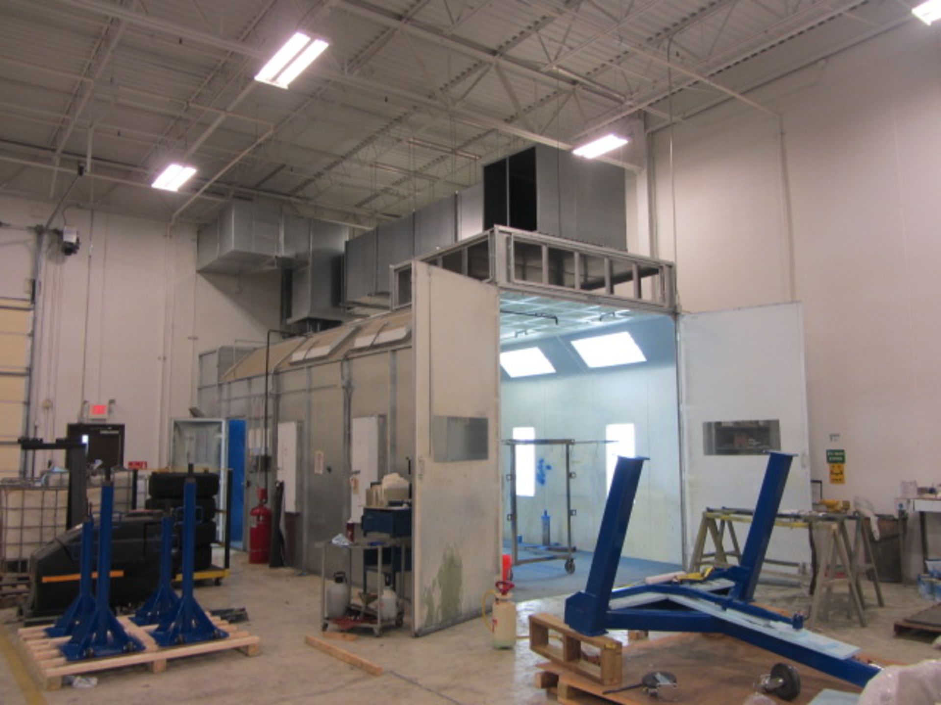 26' W x14' D x10' 6'' H Double Door Paint Booth with Updraft Filtration, mfg. 2009 - Image 5 of 7