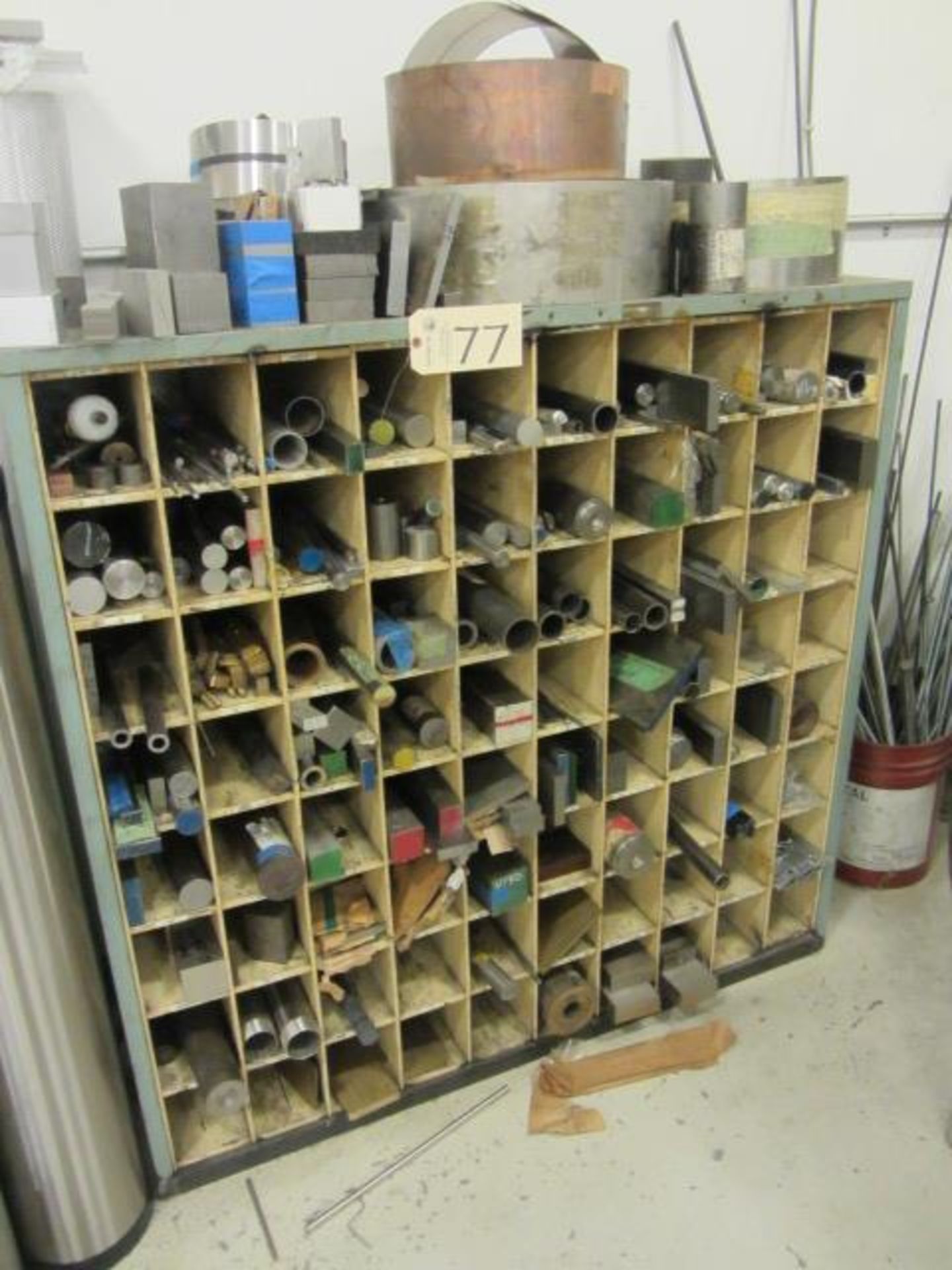 Cabinet & Contents of Usable Steel