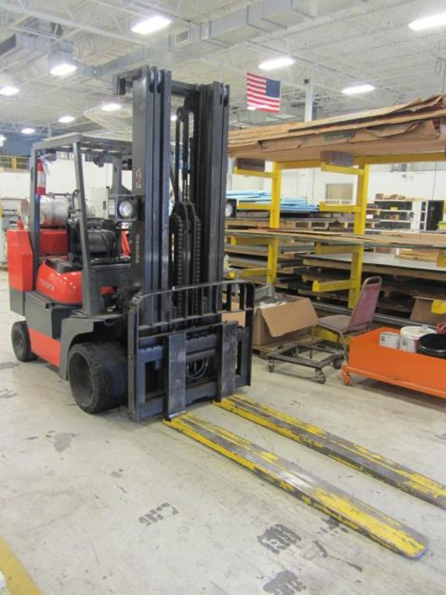 Toyota Model 52-6FGCU45-BCS 8500lb LP Forklift with (3) Stage Mast with Side Shift, 72'' Long Forks,