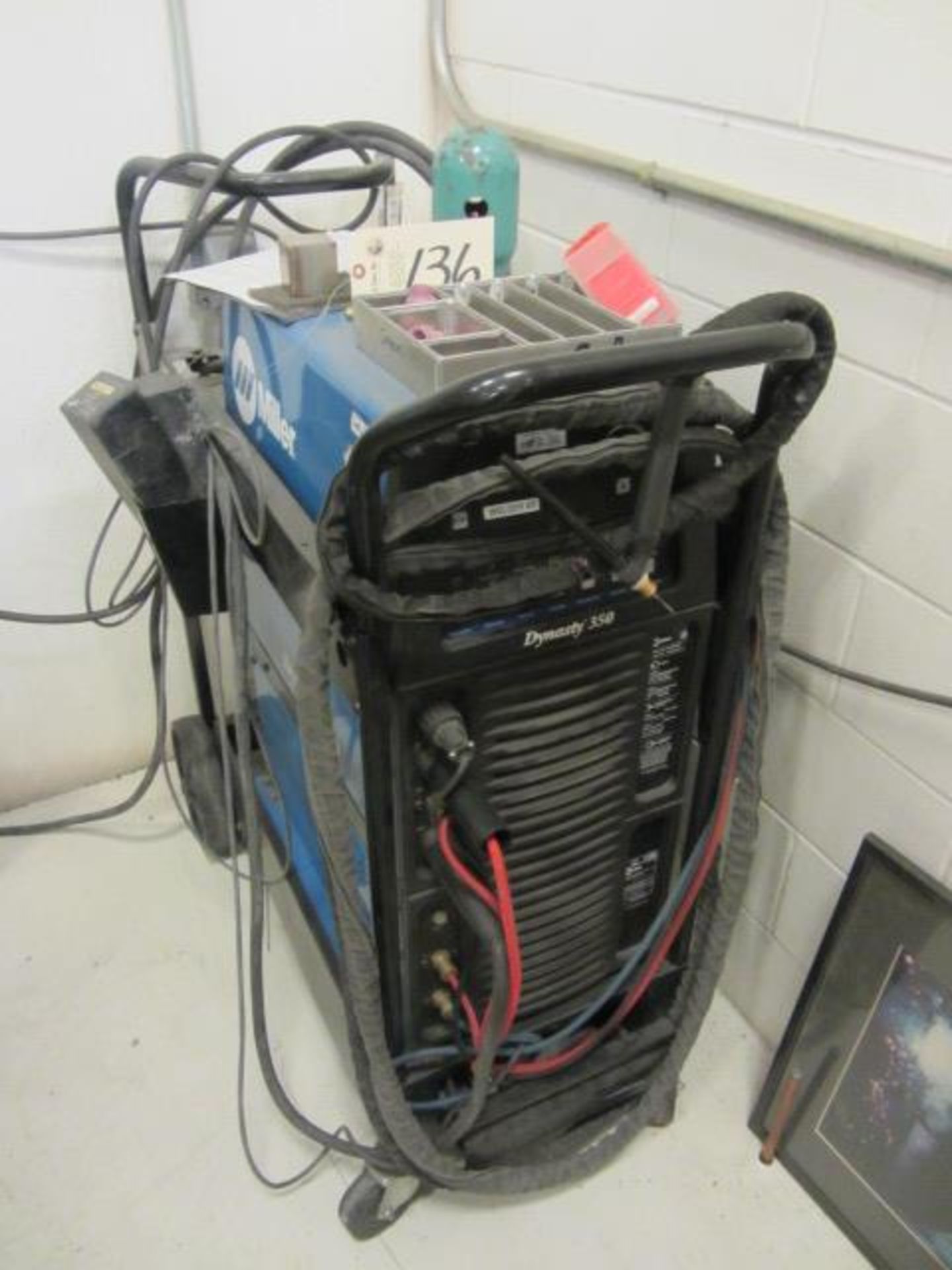 Miller Dynasty 350 Portable Welder, sn:LK020367L