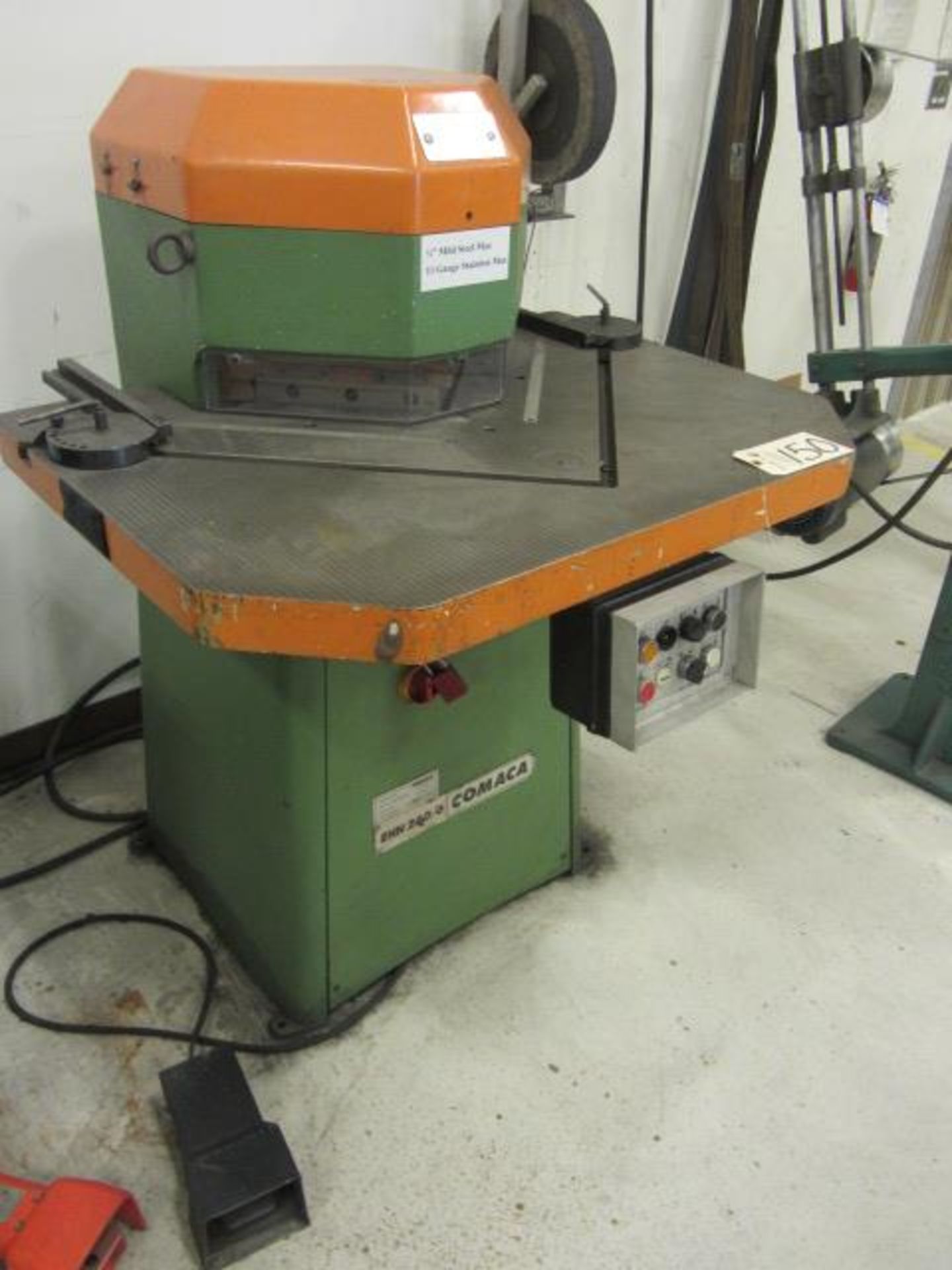 Comaca EHN 260/6 Hydraulic Notcher with 6MM Capacity, 14'' x 14'' Work Table, Remote Operator Foot - Image 3 of 6