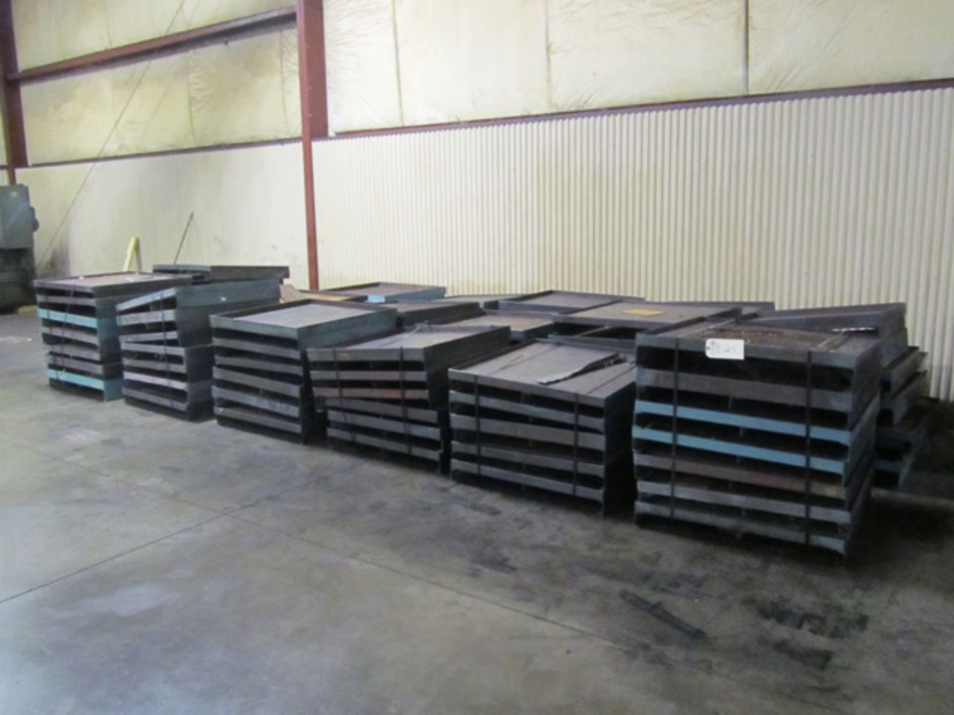 Approx (100) 3' x 3' Steel Pallets