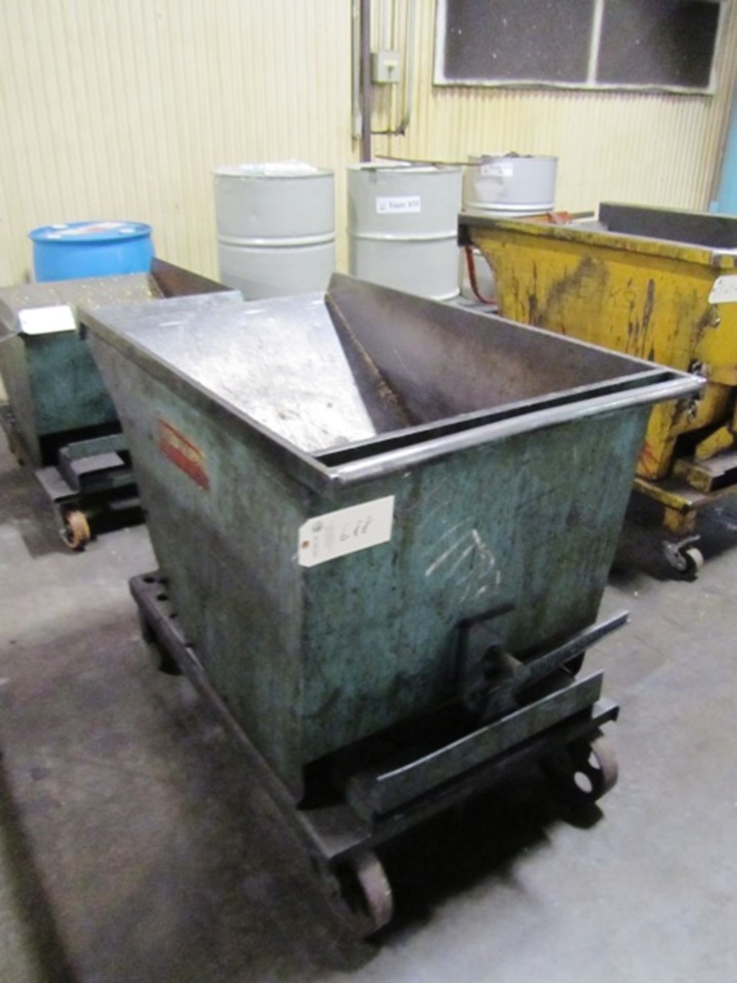 Self Dumping Hopper