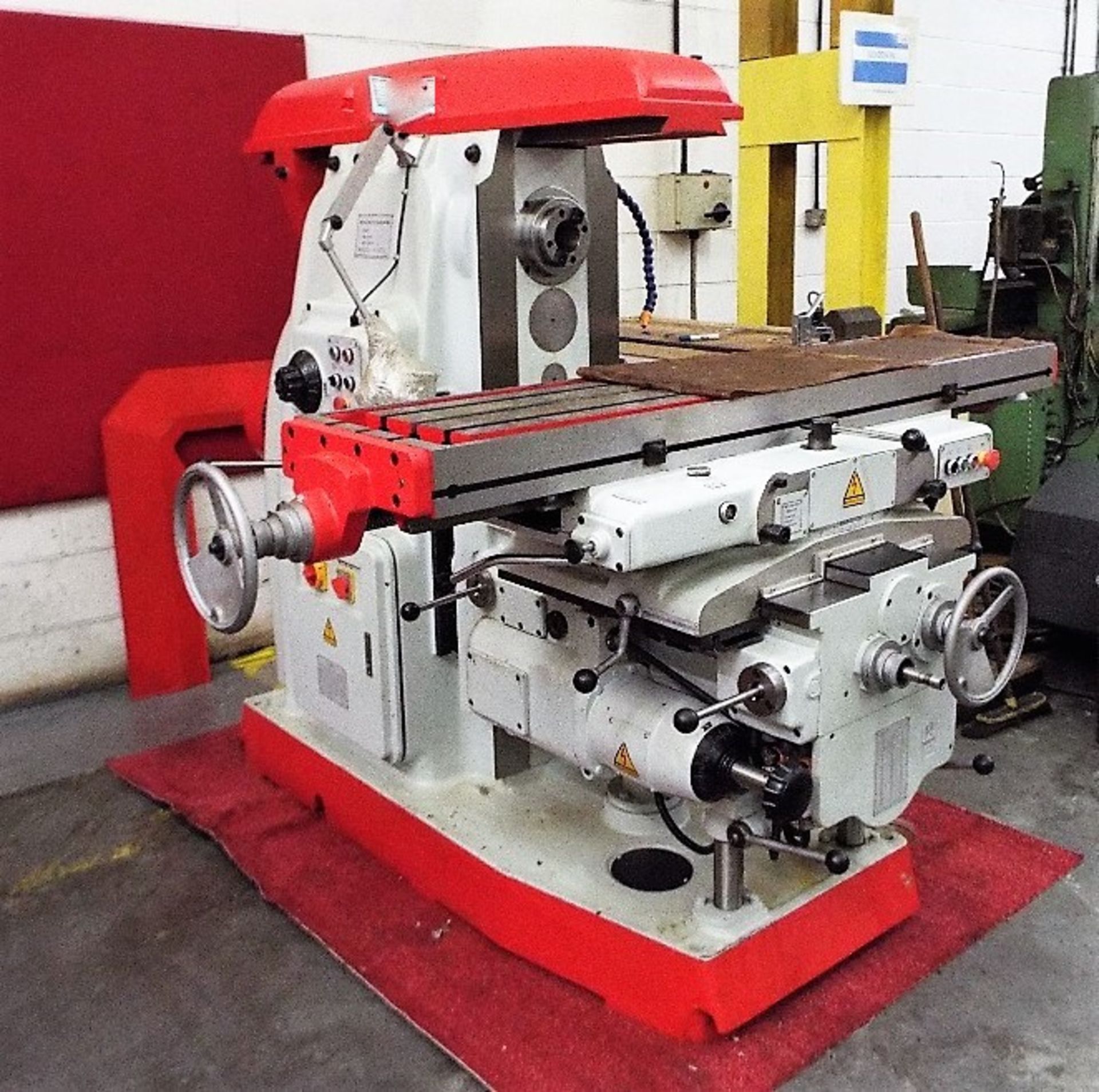 Universal Milling Machine Type - OEX 6140 Machine No - 05 63 Available due to a cancelled order