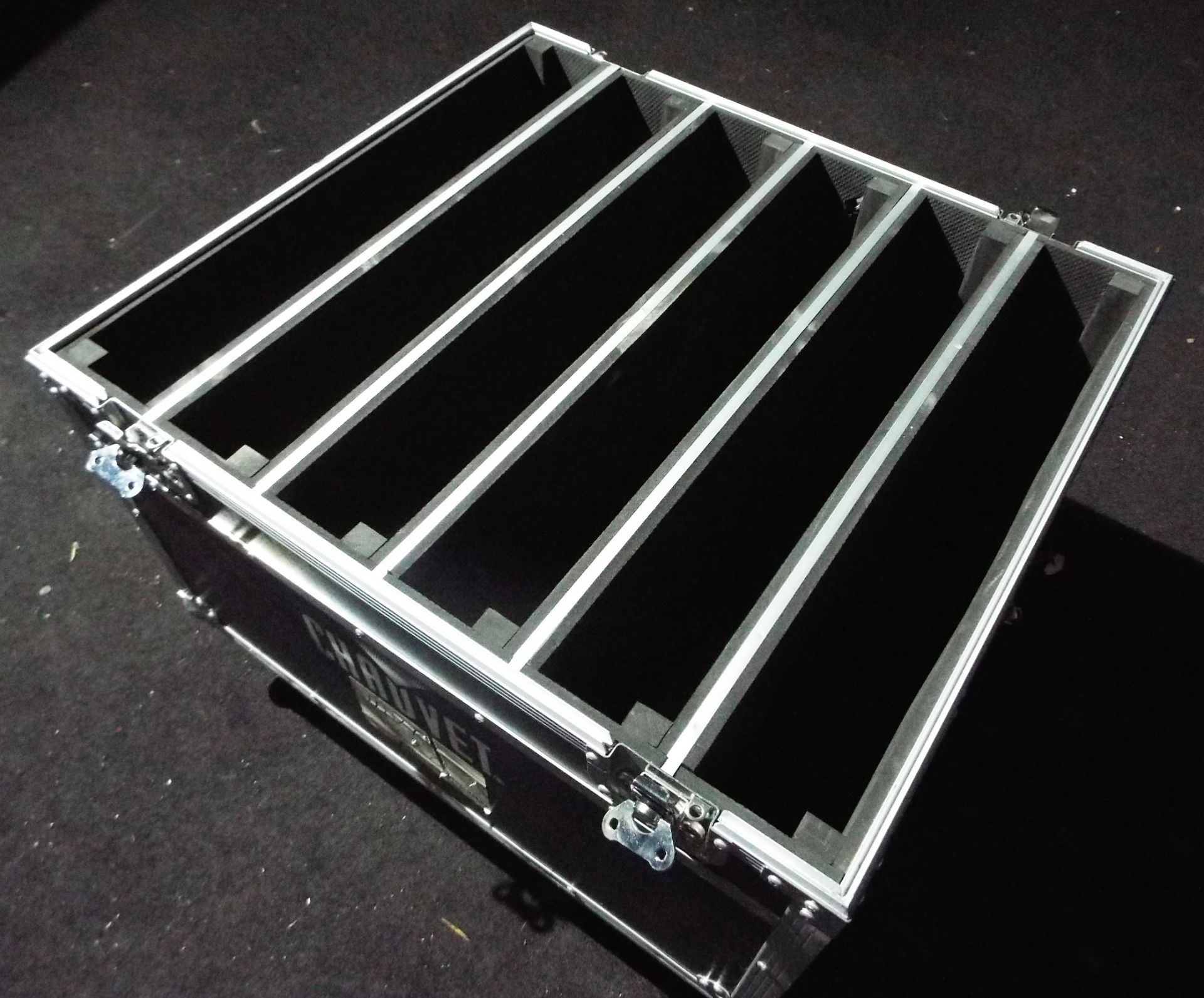 Chauvet Road Case - Image 2 of 3