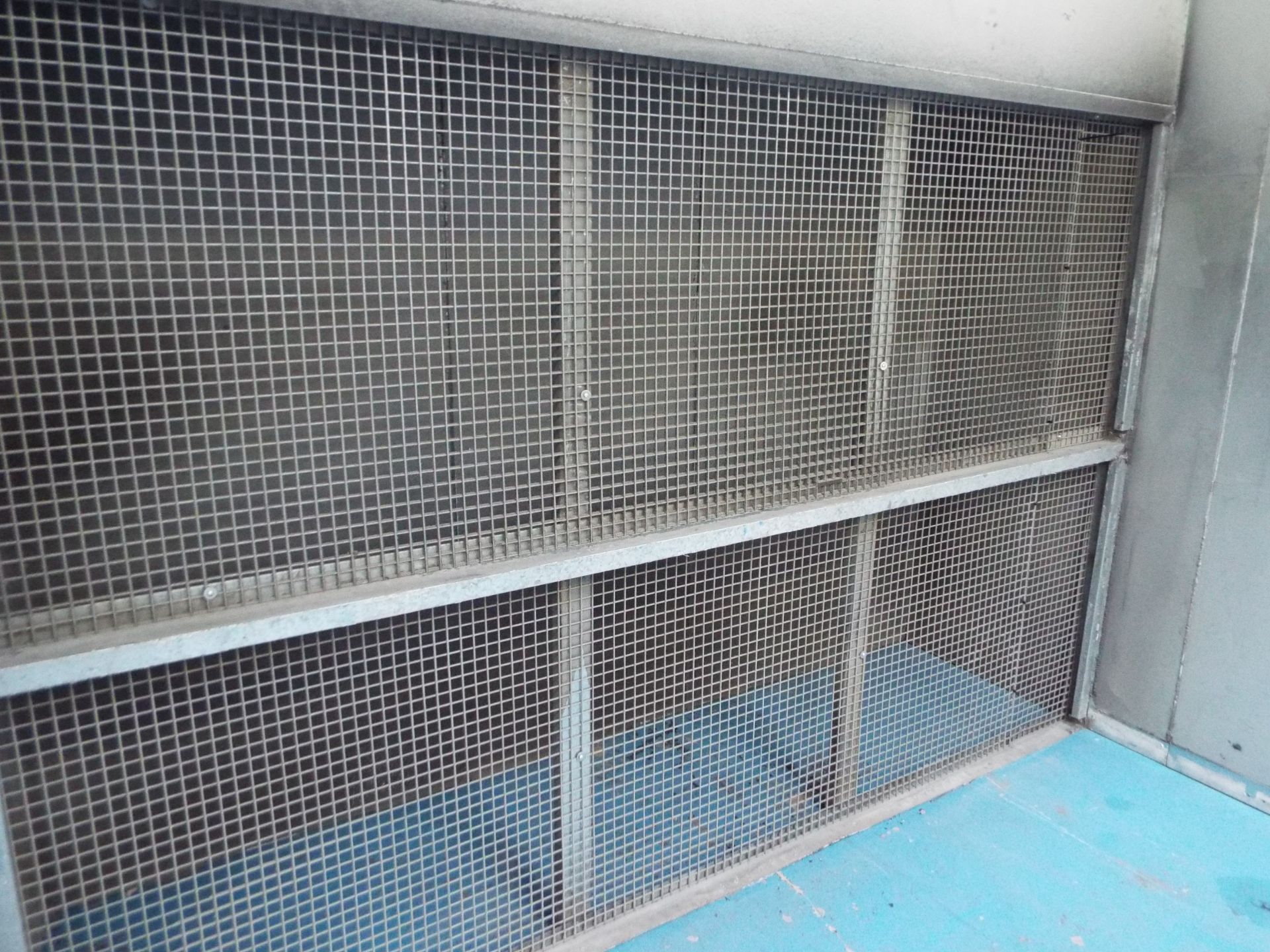Dry Filter Spray Booth - Image 4 of 5