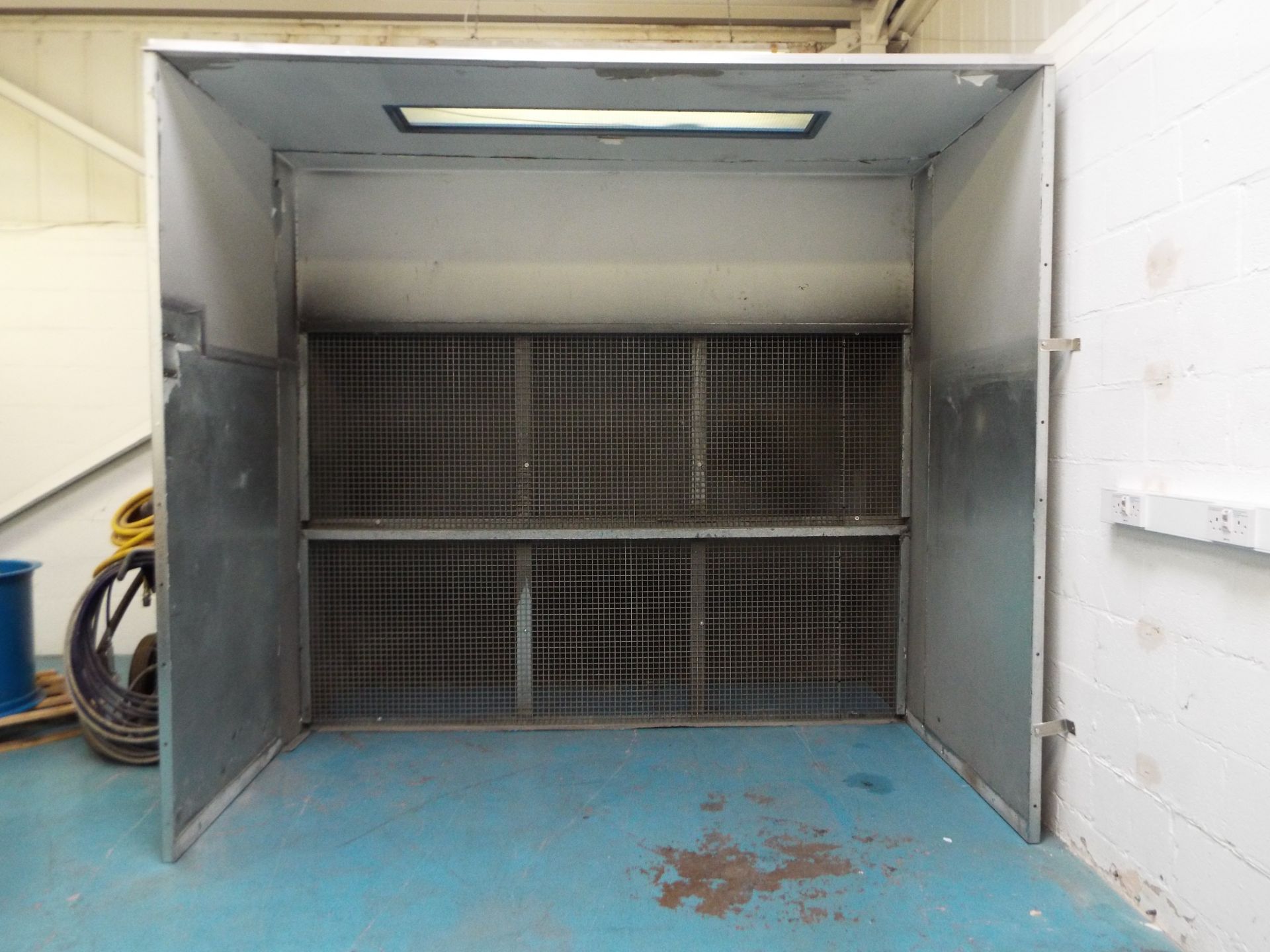 Dry Filter Spray Booth