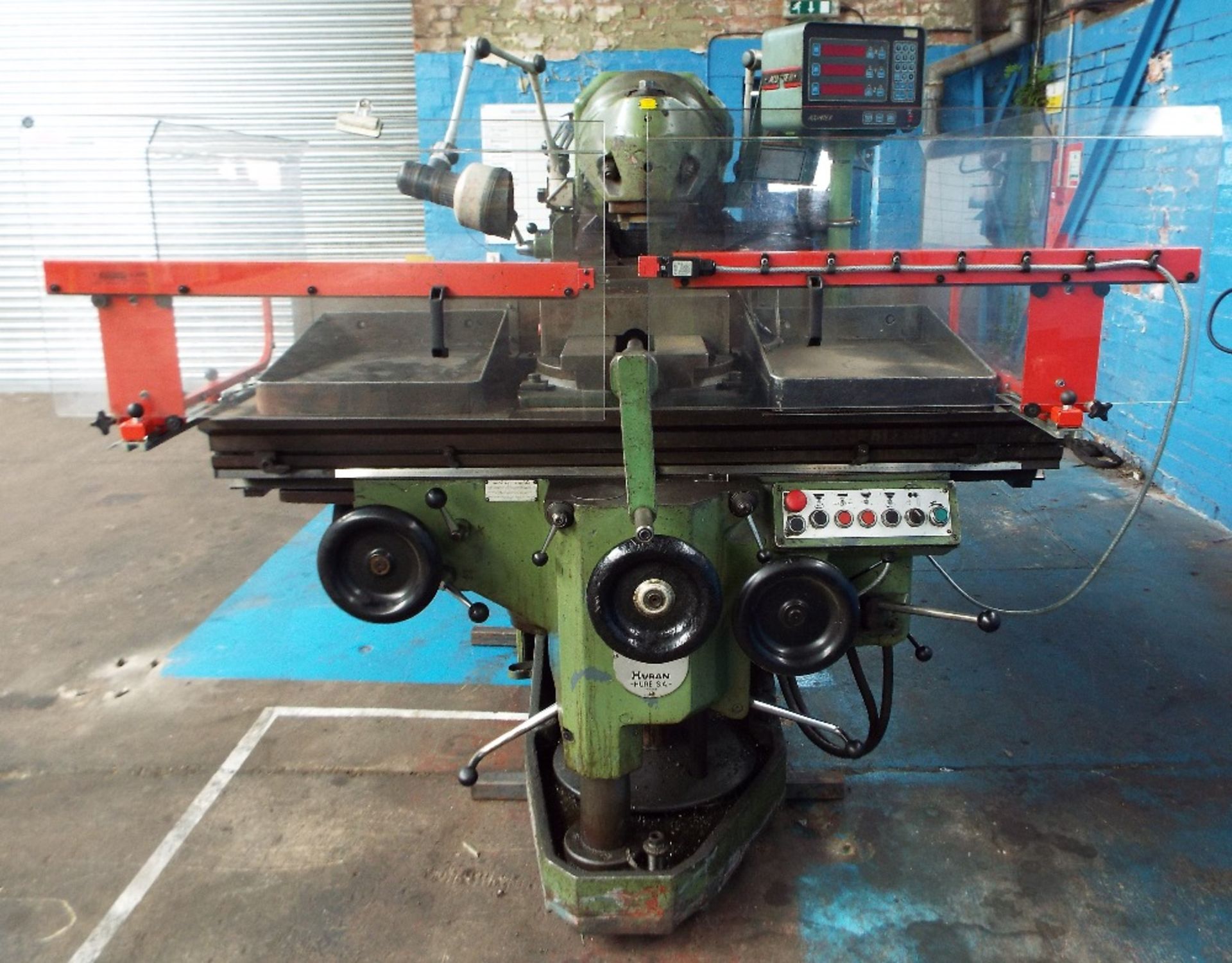 Huron HU5 Universal Milling Machine