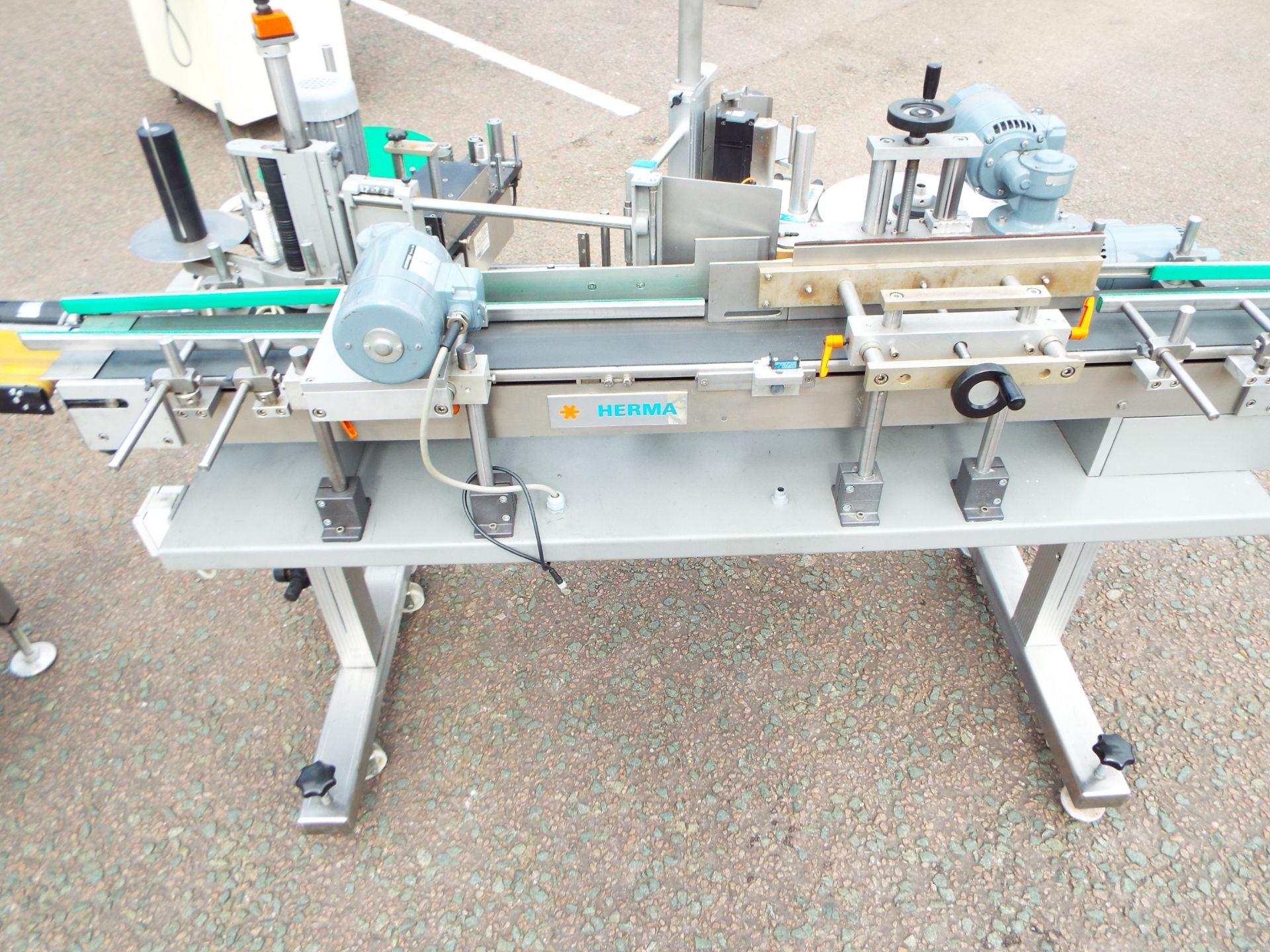 Herma Labelling Machine