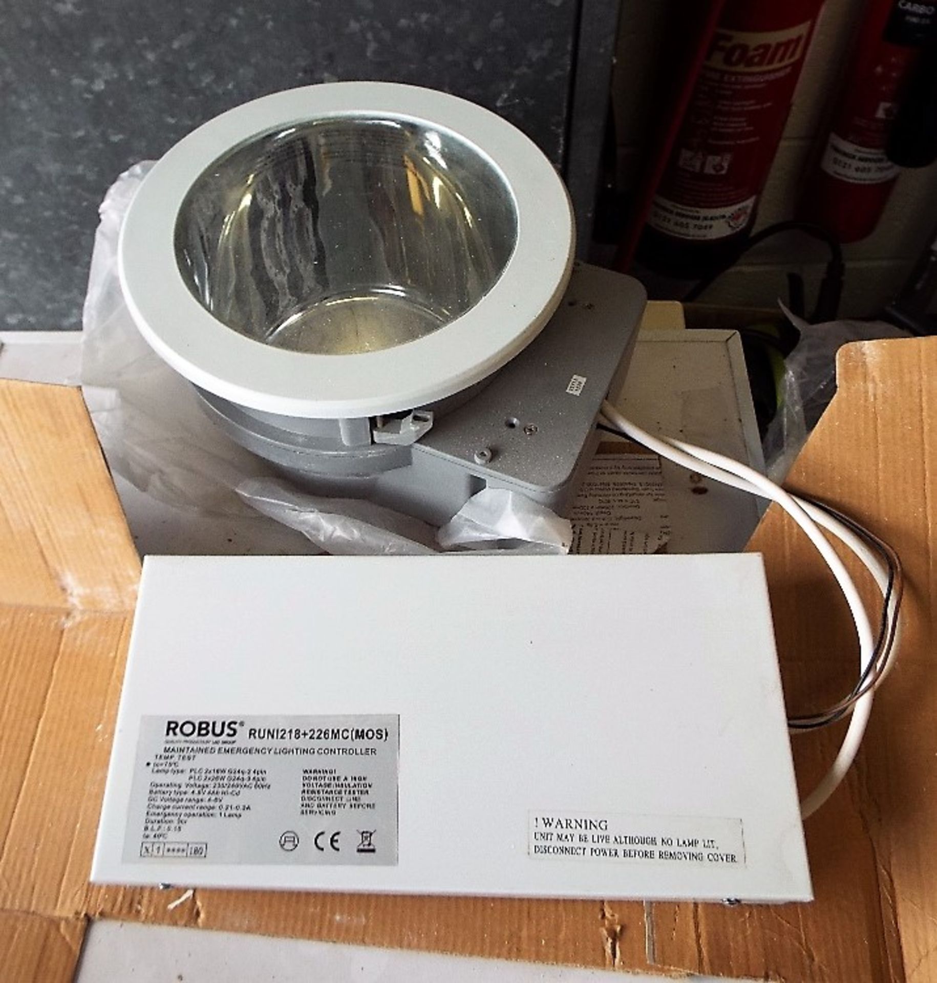 ROBUS 218+26 MC (MOS) UNIVERSAL DOWNLIGHT EMERGENCY LIGHTING