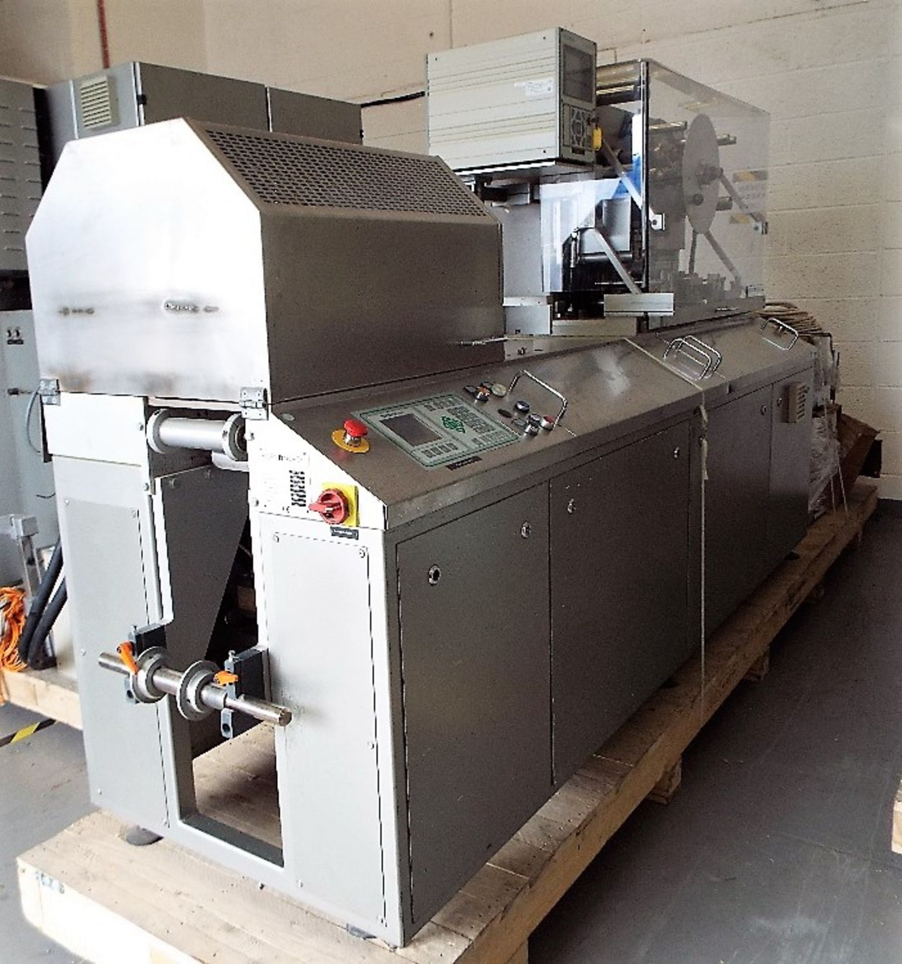 HORN NOACK BLISTER PACKING MACHINE