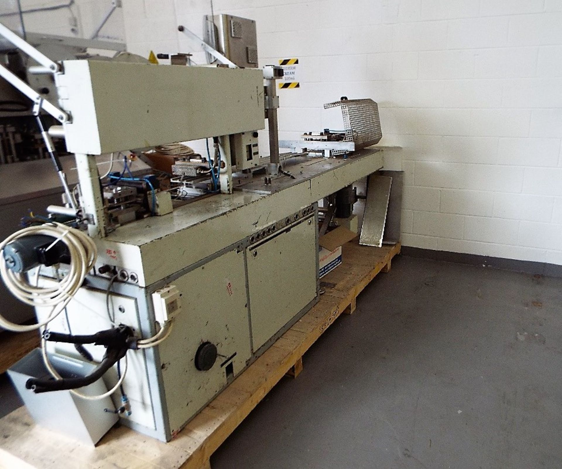 NOACK BLISTER PACKING MACHINE - Image 2 of 11