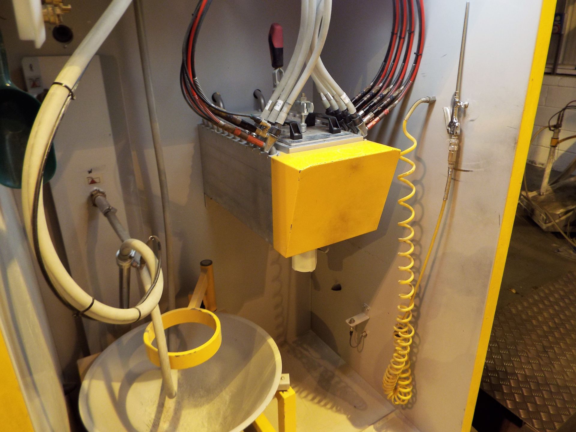 COMPLETE CONTENTS OF A 2010 ITW GEMA POWDER COATING LINE CW 2017 OFF-LINE PRE-TREATMENT CHAMBER - Image 5 of 83