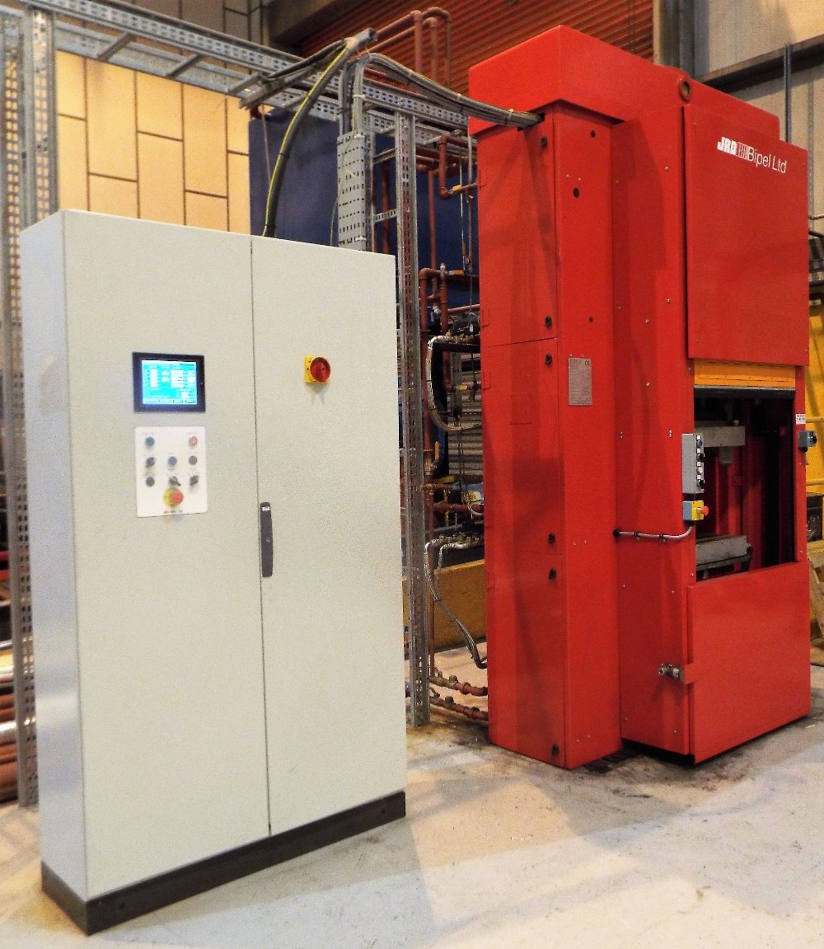 JRD Bipel 150 Tonne Hydraulic Hot Compression Press. - Image 2 of 36