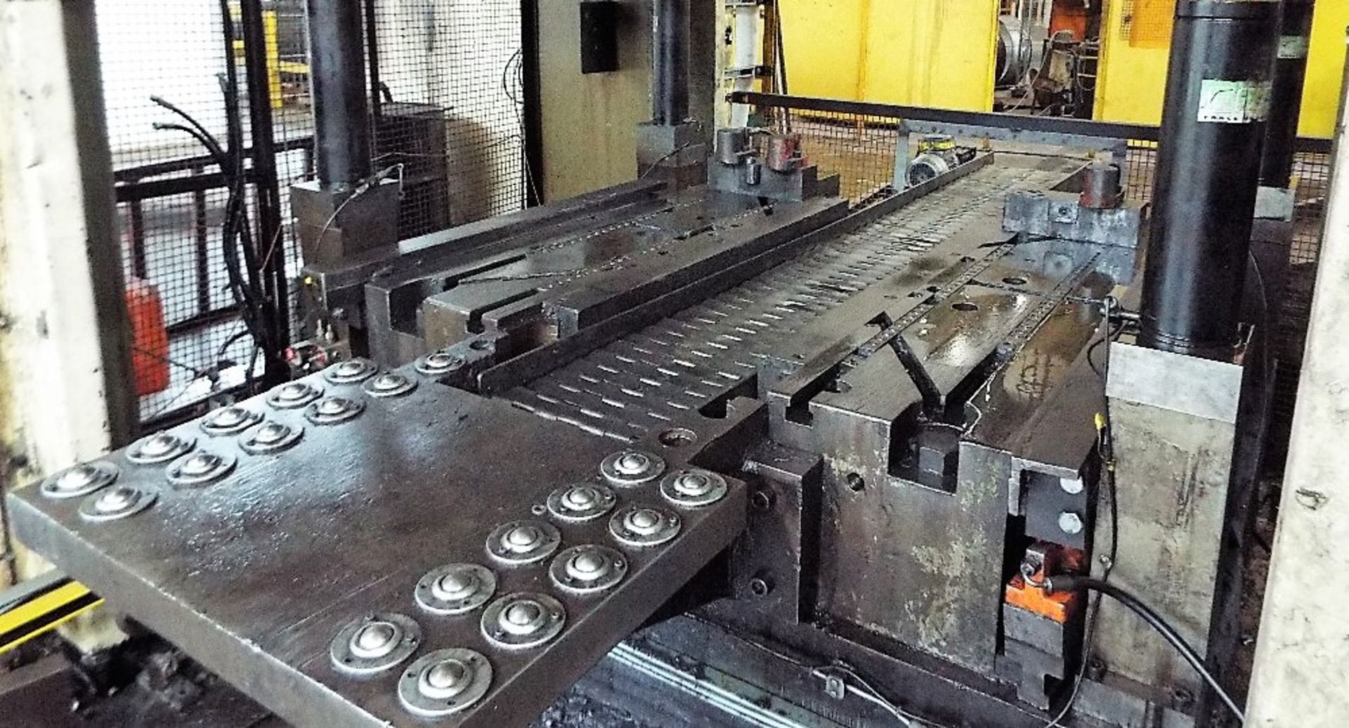 Veronish 2500 Tonne Mechanical Press - Bild 4 aus 12