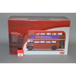 Sun Star 1:24 scale Routemaster RM diecast model bus. Boxed and VG.