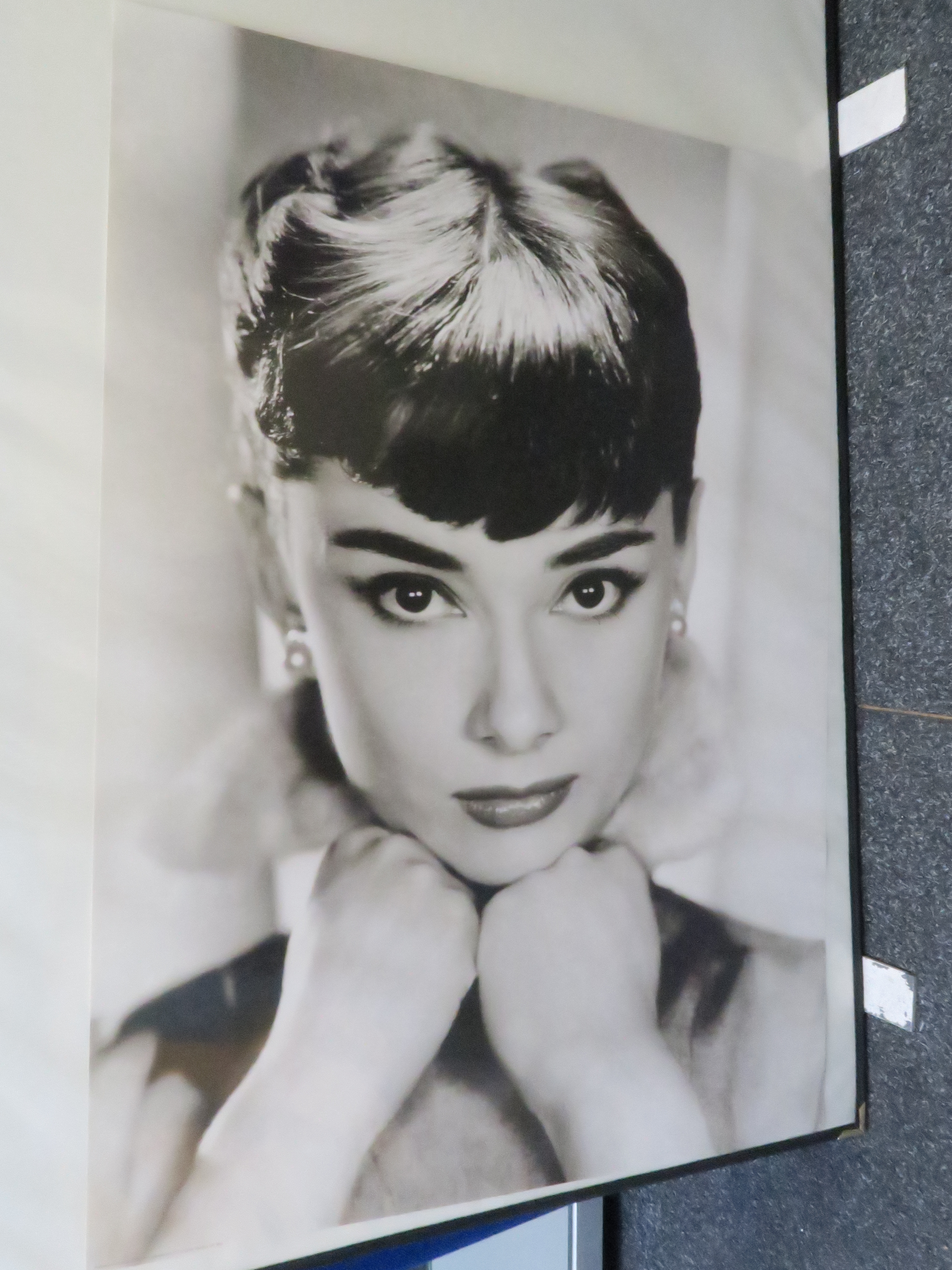 Audrey Hepburn "My Fair Lady" Italian Photobusta featuring the Ballroom scene together with Bob - Bild 3 aus 4