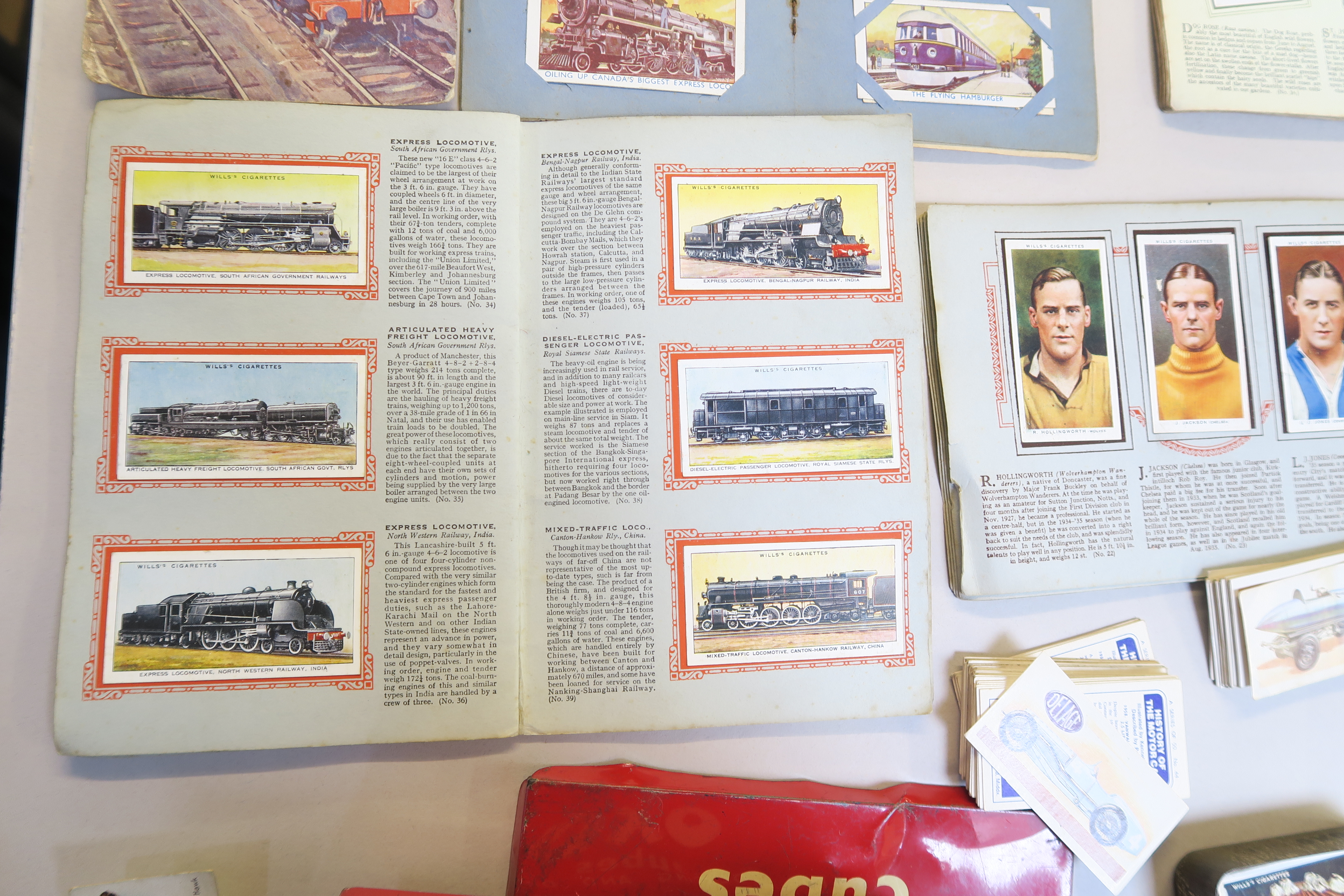 Collection of cigarette card books, mostly complete including Triumph Railways album (loose cover), - Bild 3 aus 4