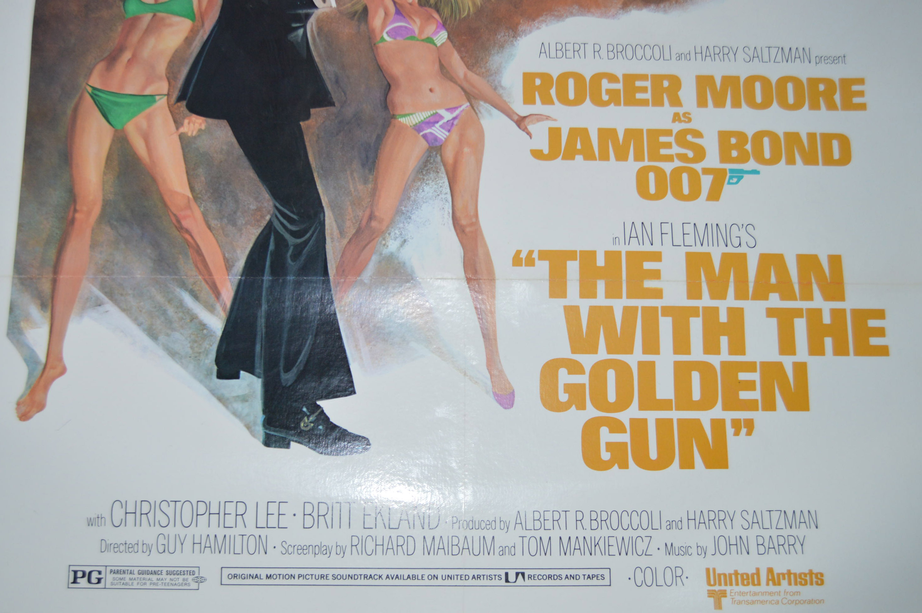 "The Man with the Golden Gun" 1974 US one sheet film poster style B (41 x 27 inches) starring Roger - Image 2 of 7