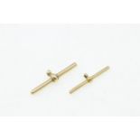Two 18ct H/M T-bars, approx gross weight 8.