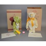 Two Steiff teddy bears: 420139 Club Edition 1998 School Beginner Bear, green, ltd.ed.