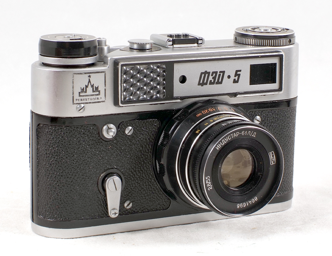 Two Rare FED 5 Cameras, inc Perestroika Model. - Image 2 of 3