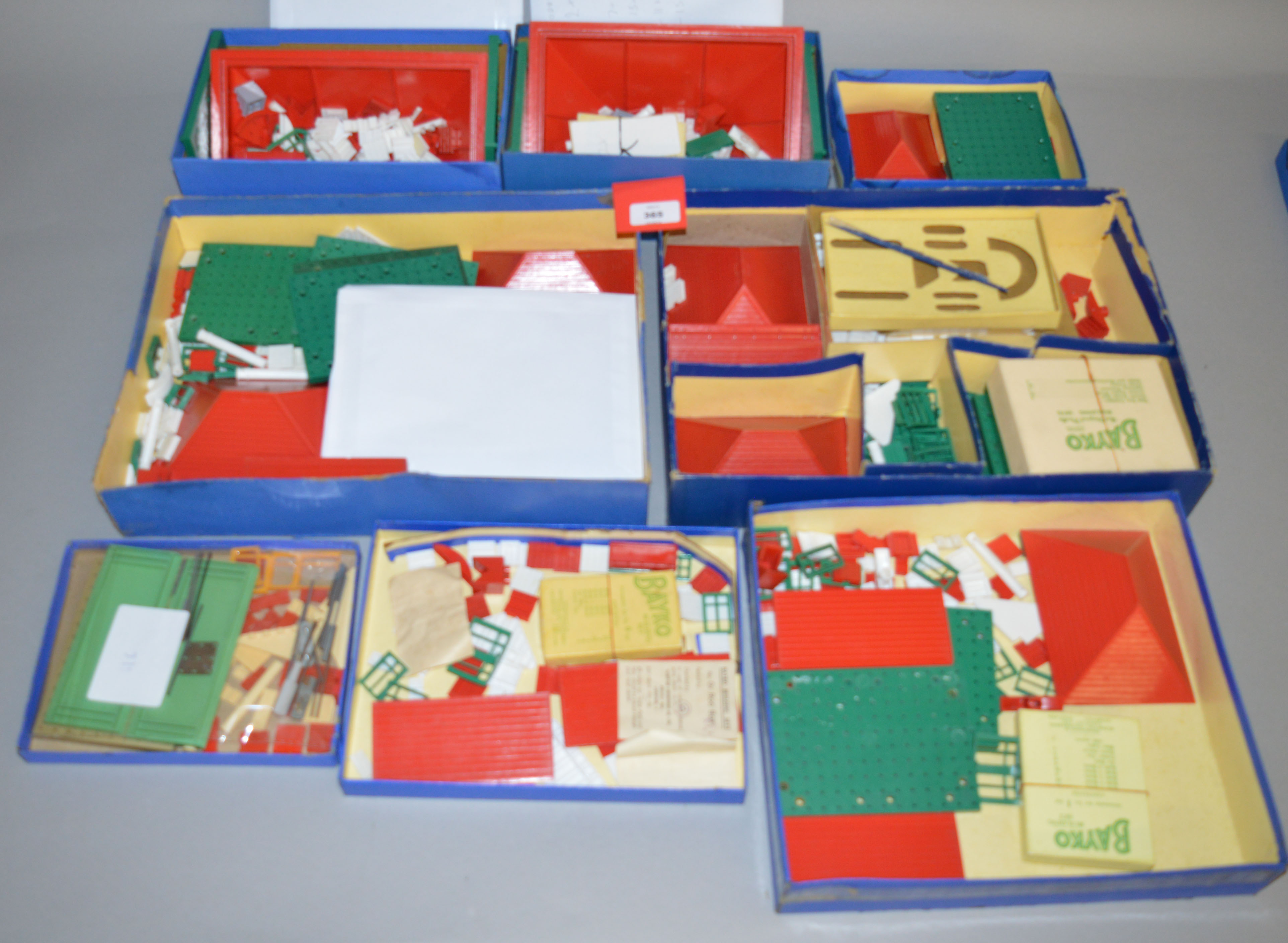 Eight Bayko Building Sets: 0; 0X; 1; two 2; two 2X; Accessory Outfit 11C. All boxed. - Image 2 of 2