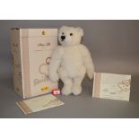 Steiff Polar Ted, white, 40 cm, ltd.ed. 601/2000. VG with box and certificate.