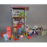 Quantity of Kenner Real Ghostbusters toys: Fire House; Ecto 1; quantity of figures and ghosts.