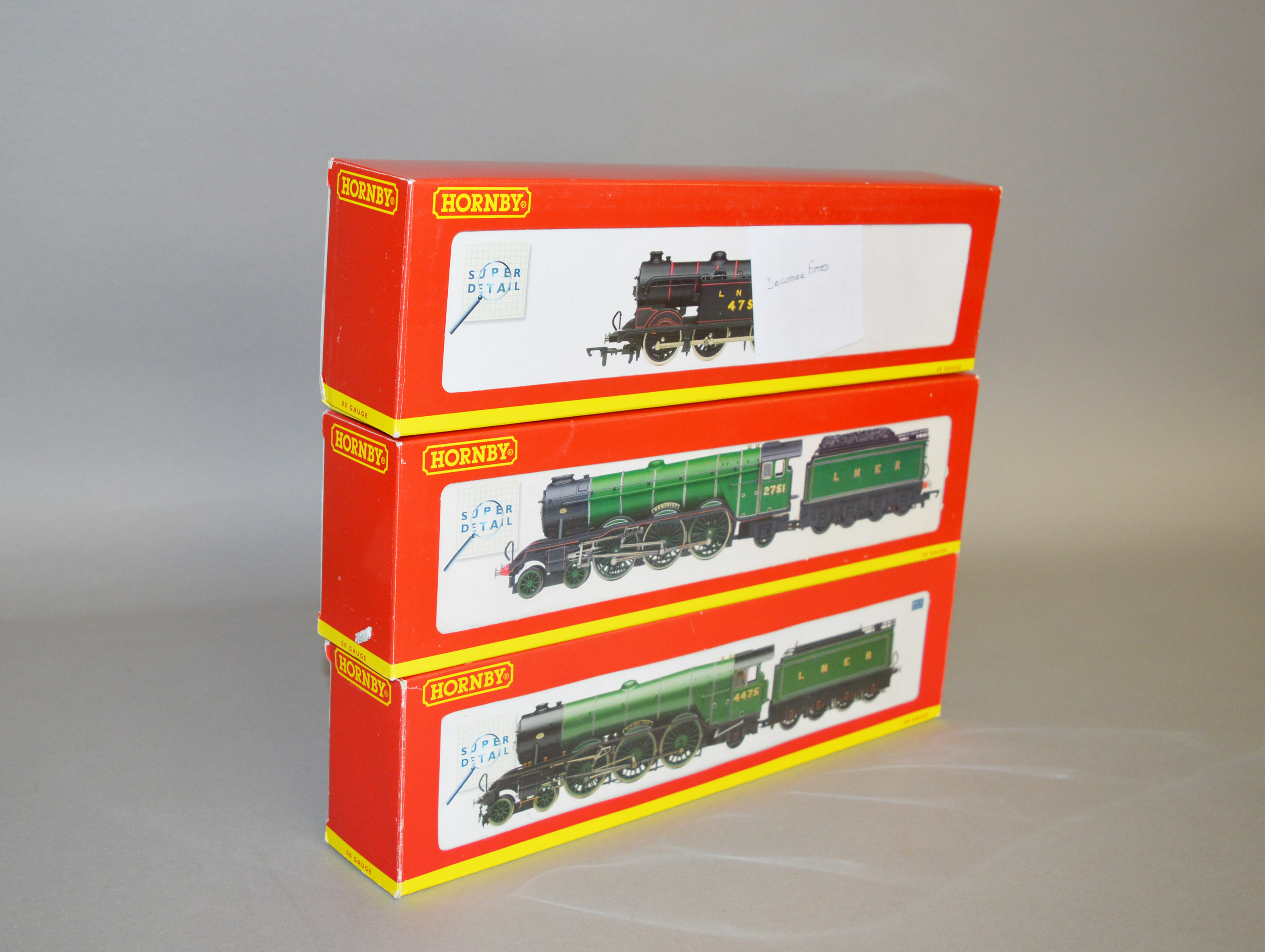 OO gauge, Hornby, three LNER locomotives: R2549 4-6-2 Class A1 green 'Flying Fox',