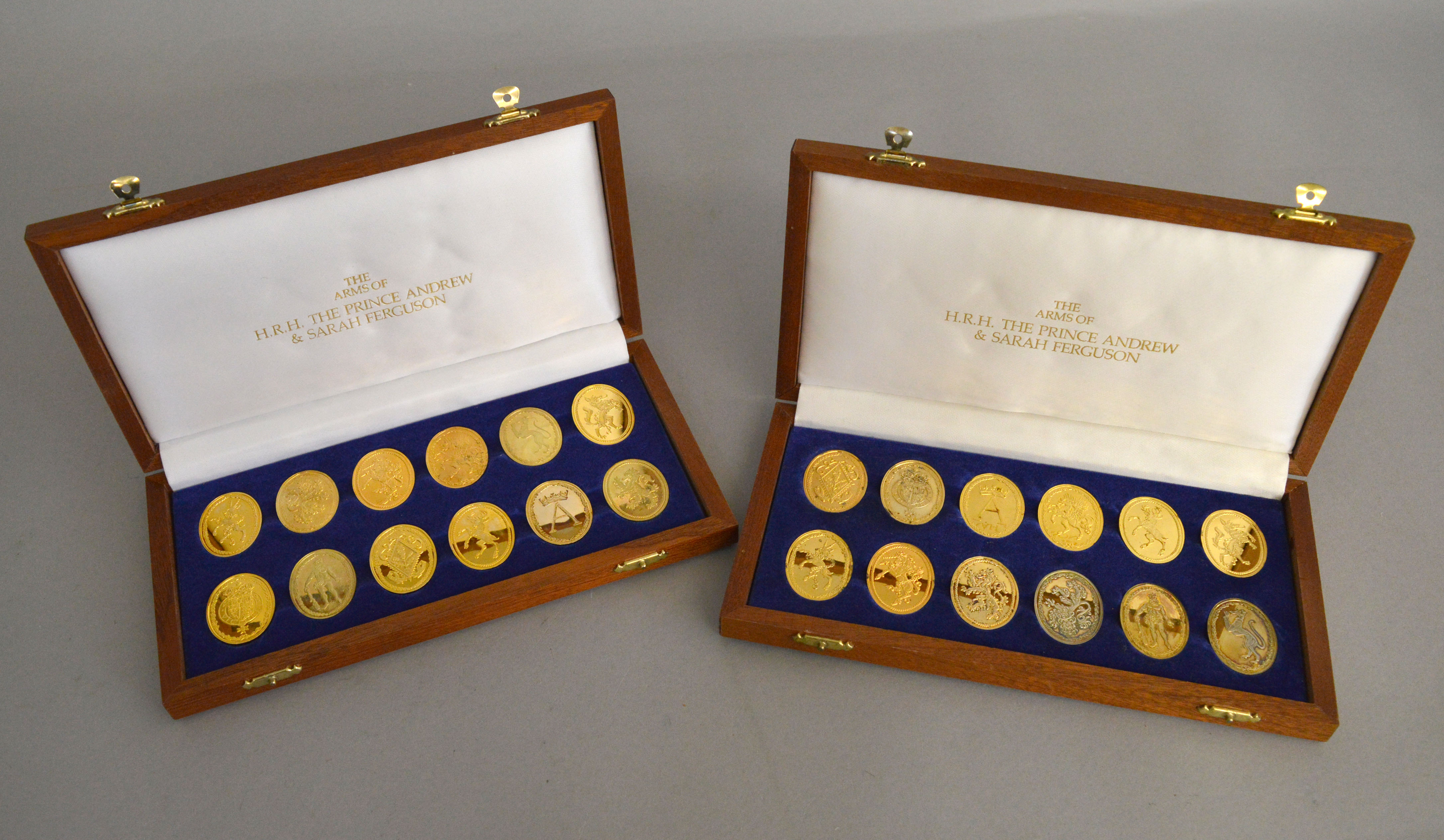 2x boxed silver ingots to commemorate The Arms of Royal Highness Prince Andrew and Sarah Ferguson.