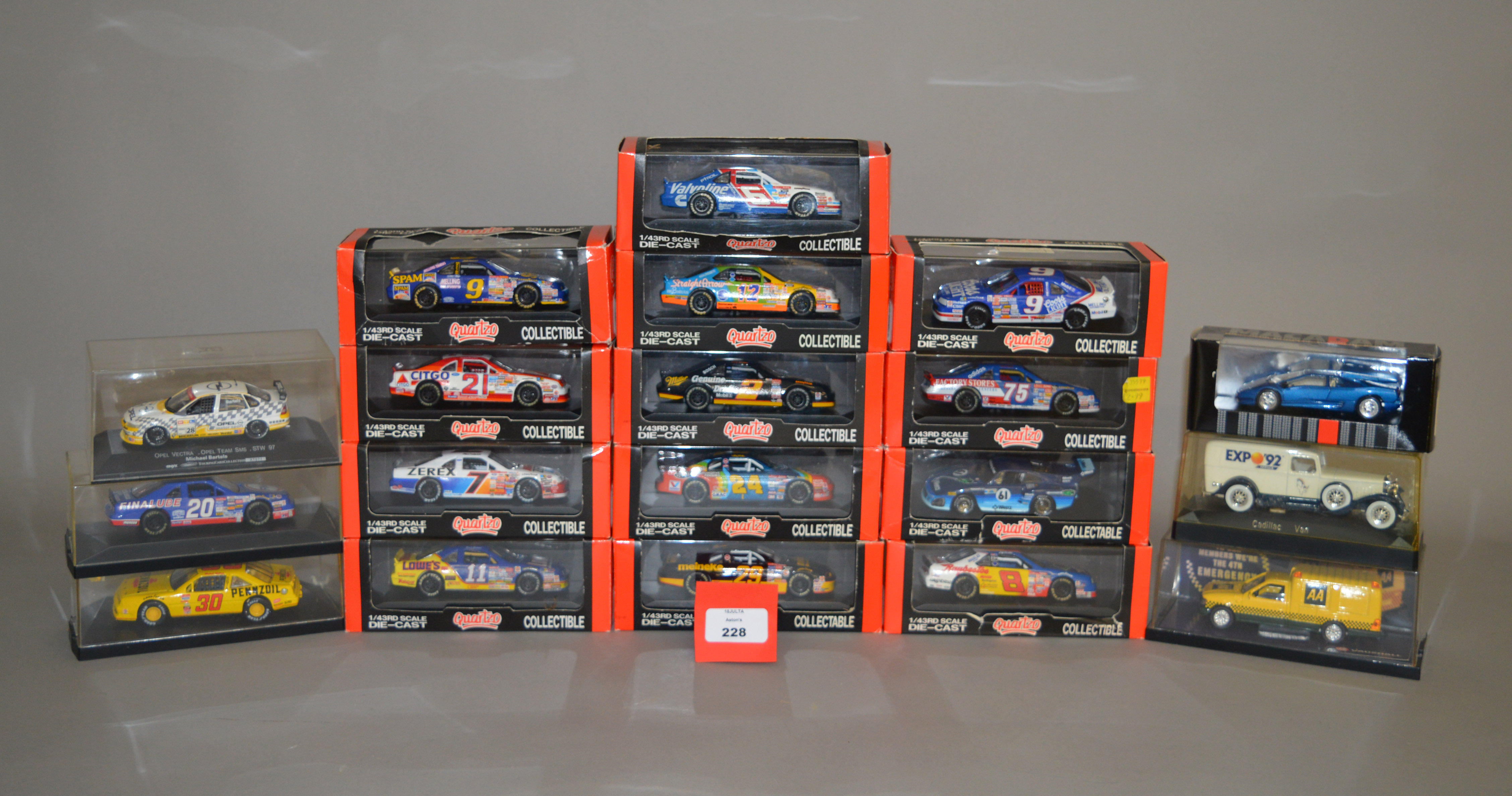 19 x 1:43 scale diecast models, mostly by Quartzo. Boxed, mainly VG.
