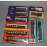 OO gauge. 11 x boxed coaches by Bachmann, Hornby, Lima and Airfix. Boxed and appear VG.