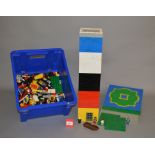 Quantity of assorted Lego pieces.