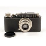 Black Leica II, c1932. #91568, minor marks to base plate, otherwise condition 4F.