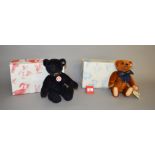 Two Steiff teddy bears: 038785 Million Hugs, ltd.ed. 2884/3000; 038280, black, 32 cm, ltd.ed.