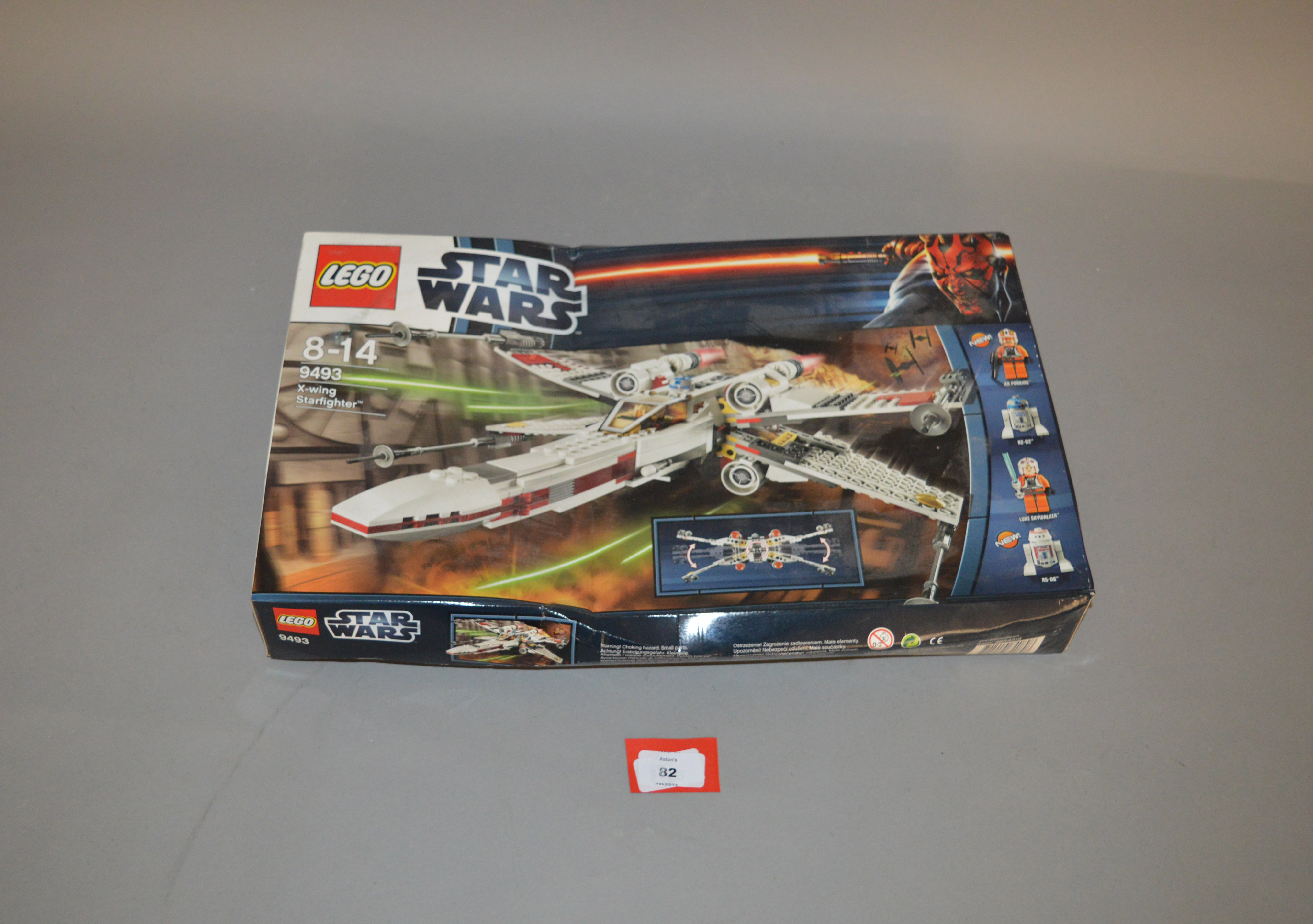 Lego Star Wars 9493 'X-wing Starfighter', sealed in generally F/G box with crushing and creasing.