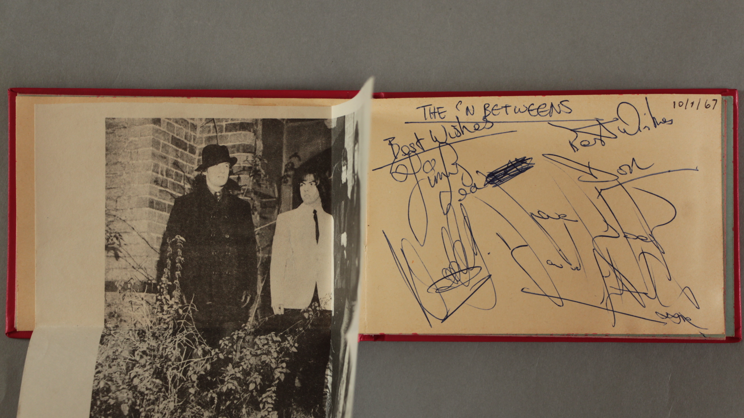 Autograph book of pop groups that performed at Stourbridge Town Hall from 16th November 1966 to 5th - Image 3 of 10