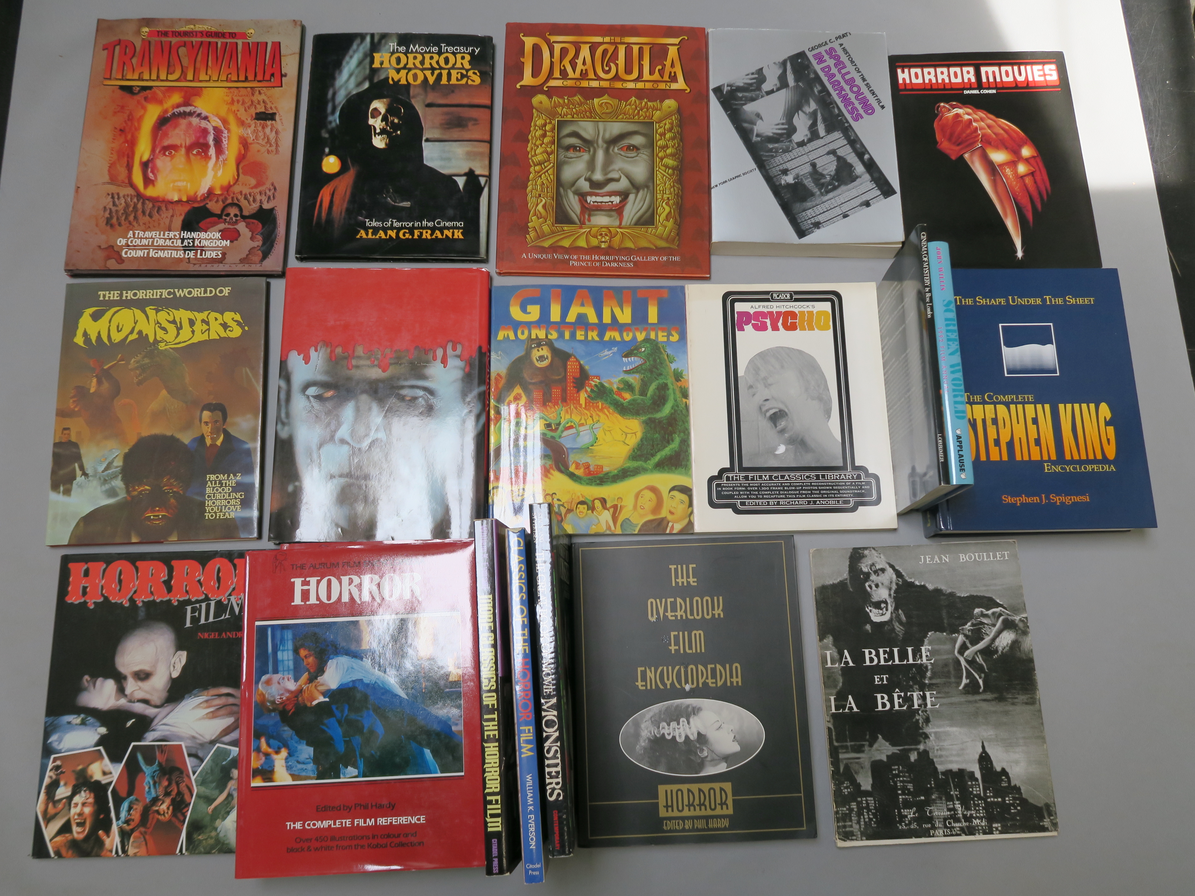 Bob Monkhouse private collection of horror genre film books inc The complete Stephen King