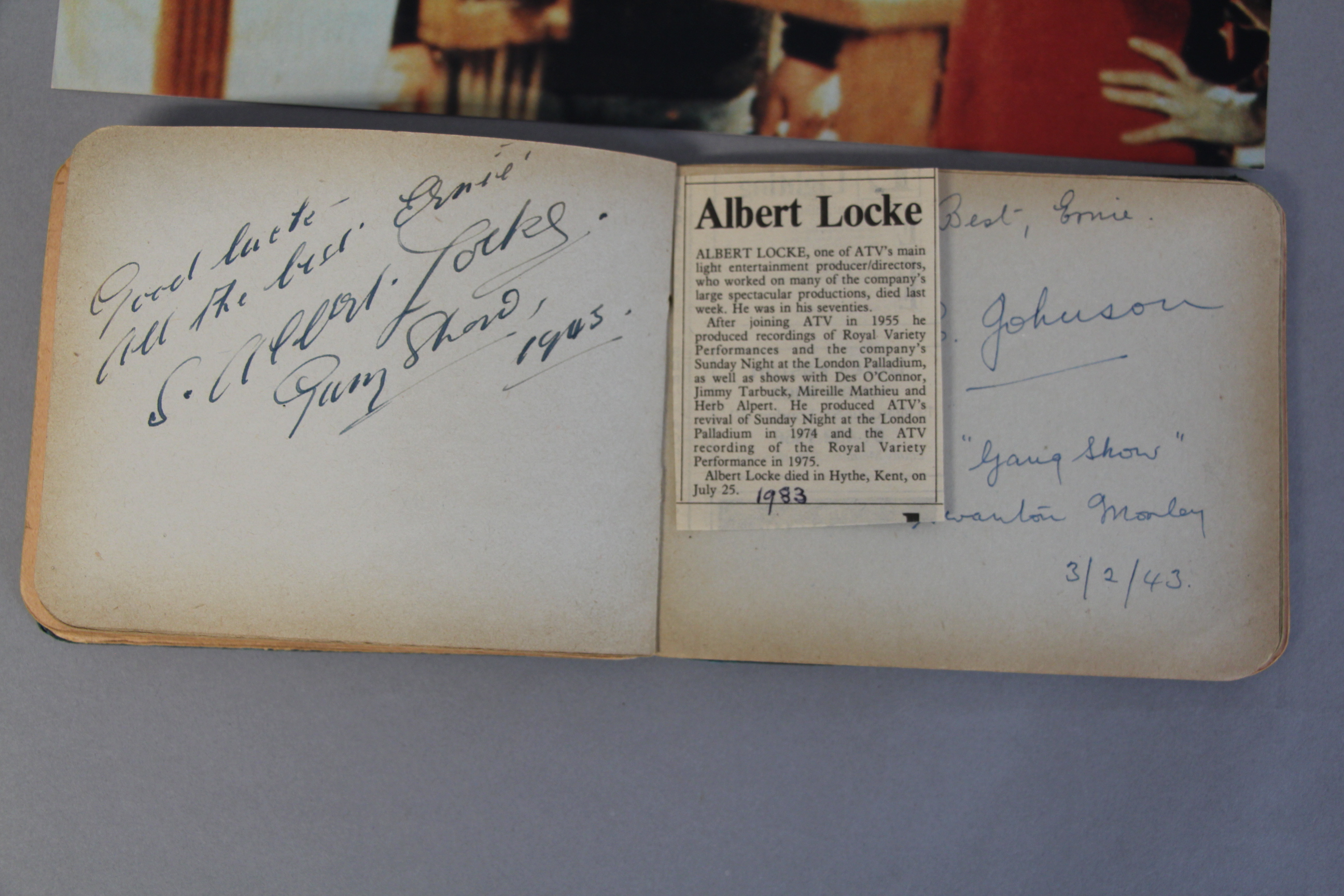 Small wartime autograph book containing autographs of many of the cast in 1943 of the RAF Gang show - Image 5 of 9