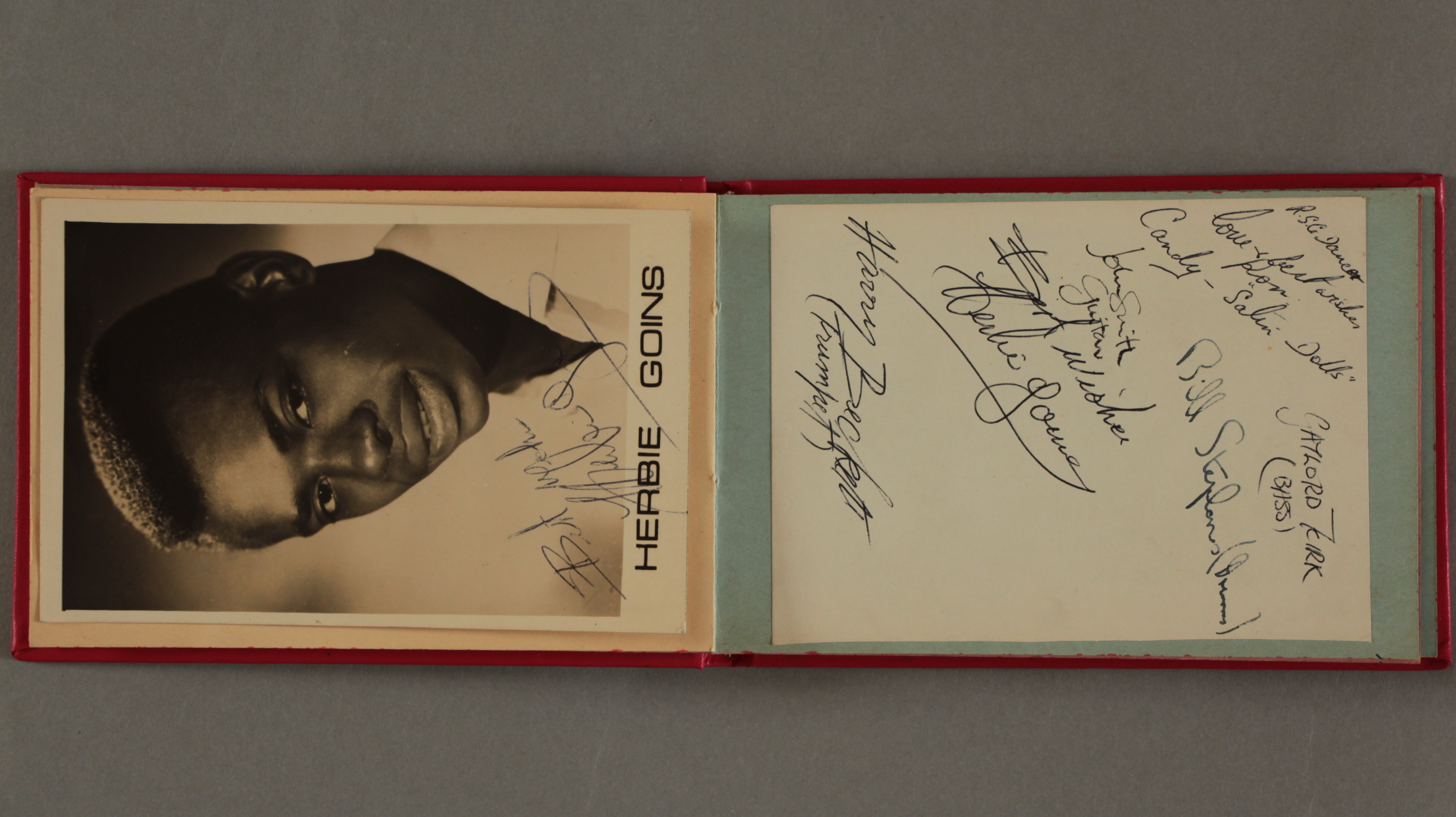 Autograph book of pop groups that performed at Stourbridge Town Hall from 16th November 1966 to 5th - Image 4 of 10