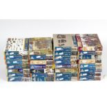 30 x Italeri plastic figures and accessories, military themed. Boxed and complete.