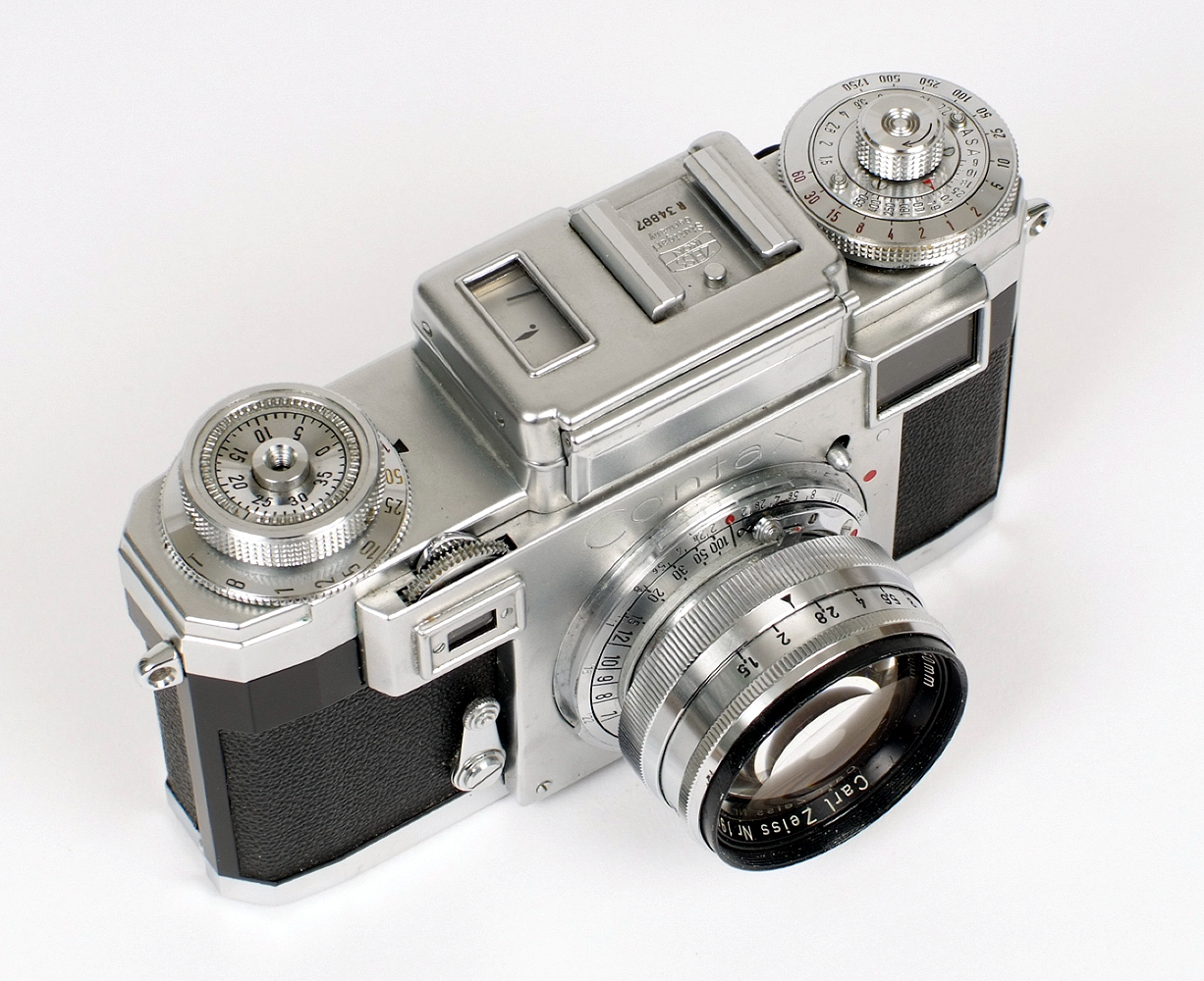 Contax IIIa #34887 (Stuttgart). Meter not working, otherwise condition 5F, with Sonnar 50mm f1. - Image 3 of 3
