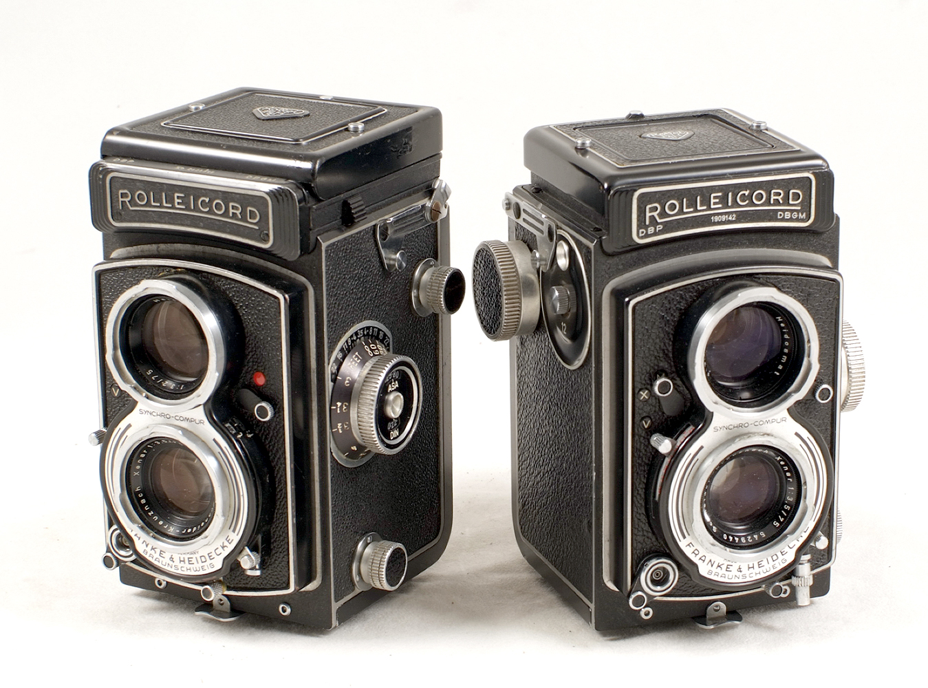 Two Rolleicord Vb120 TLRs. #1909142, condition 5F, with Xenar 75mm f3. - Image 3 of 3