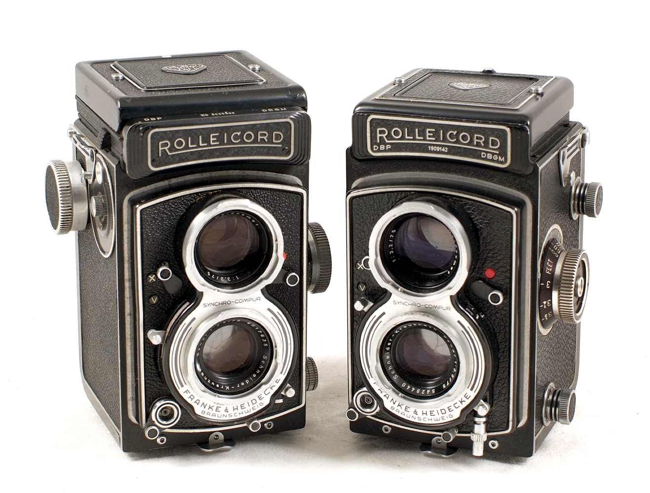 Two Rolleicord Vb120 TLRs. #1909142, condition 5F, with Xenar 75mm f3. - Image 2 of 3