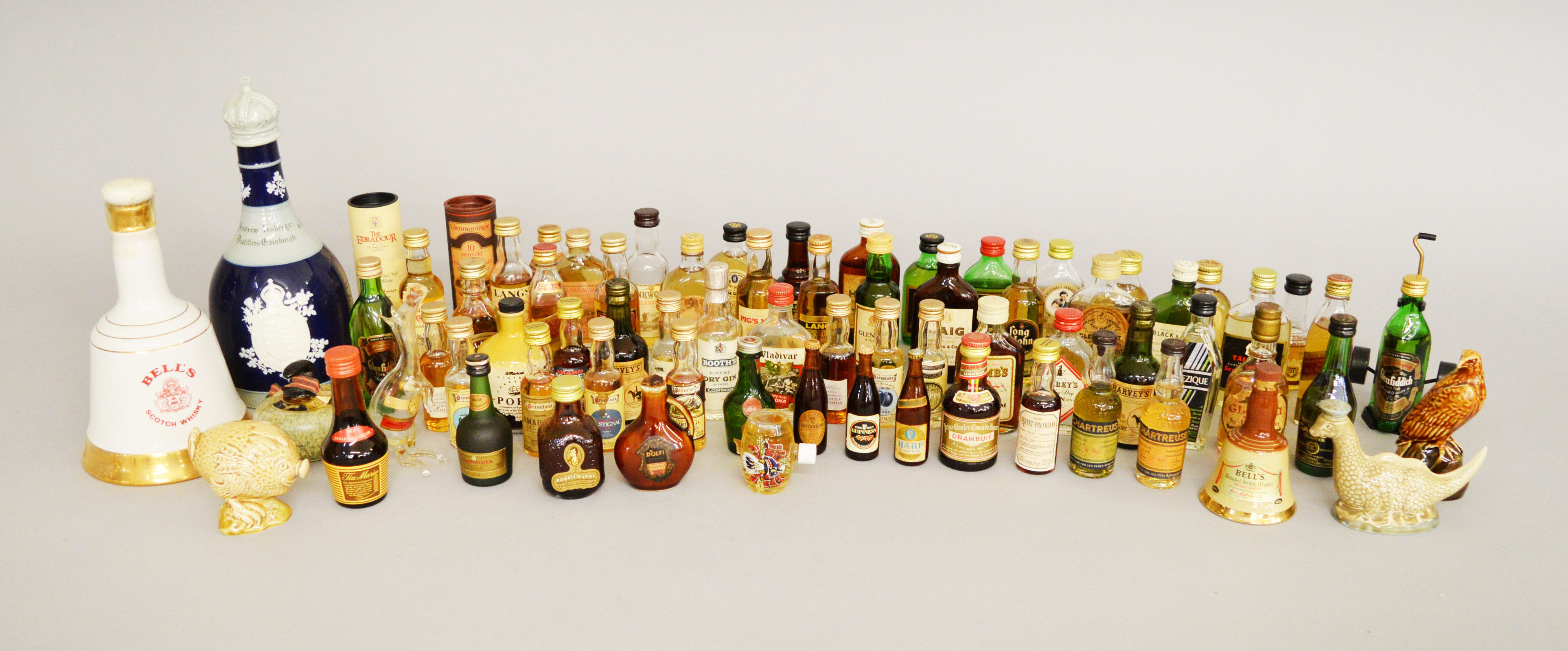 Good collection of alcoholic miniatures.