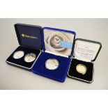 ROYAL MINT - A quantity of silver coins to include proof 2011 £2,