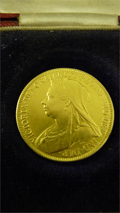 A Victorian 1893 double sovereign- 15.6g, with certificate